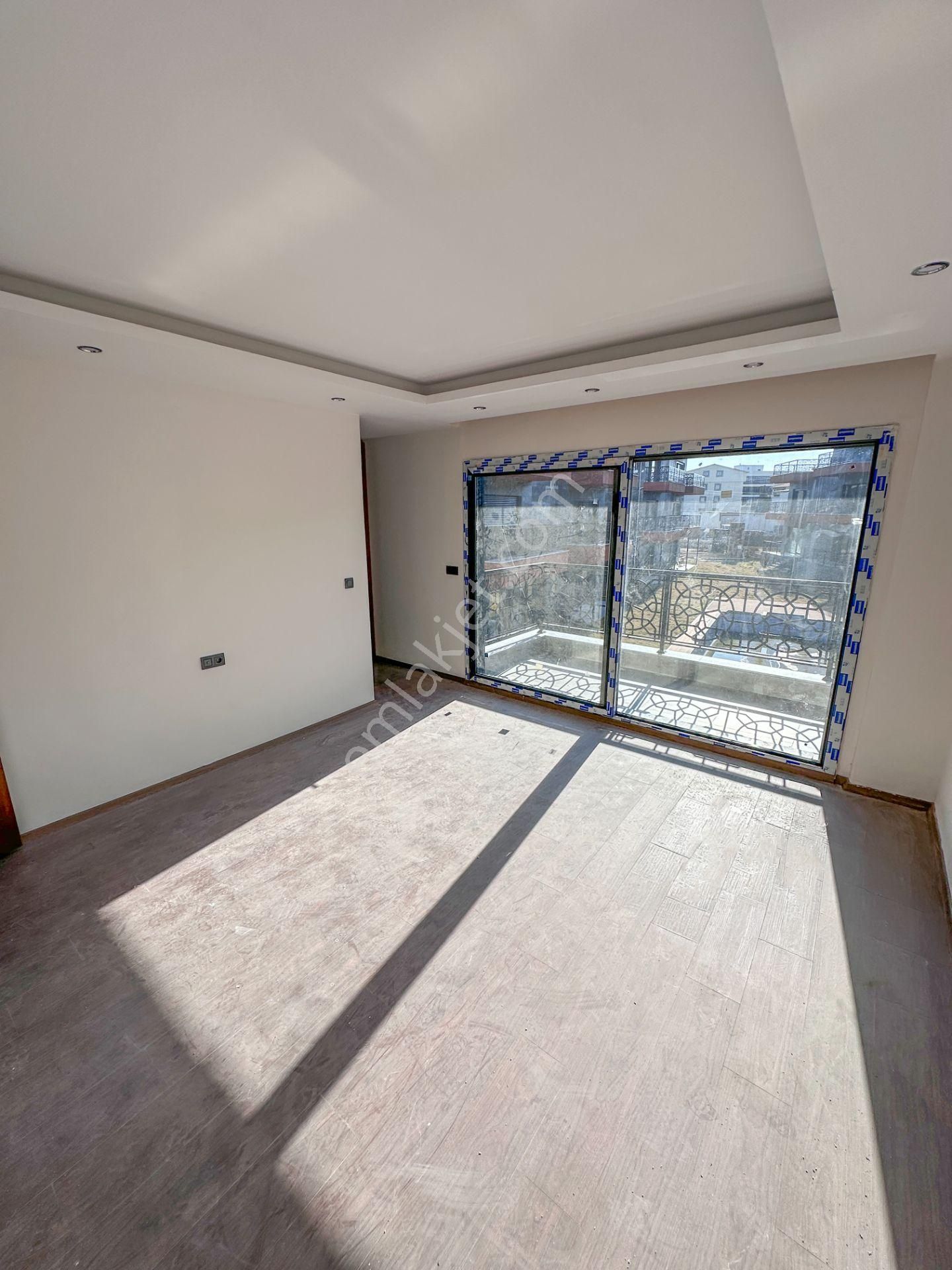 Mert Uçar'dan Satılık Aliağa Yeni Şakran Da Havuzlu 5+1 Villa - Görsel 16