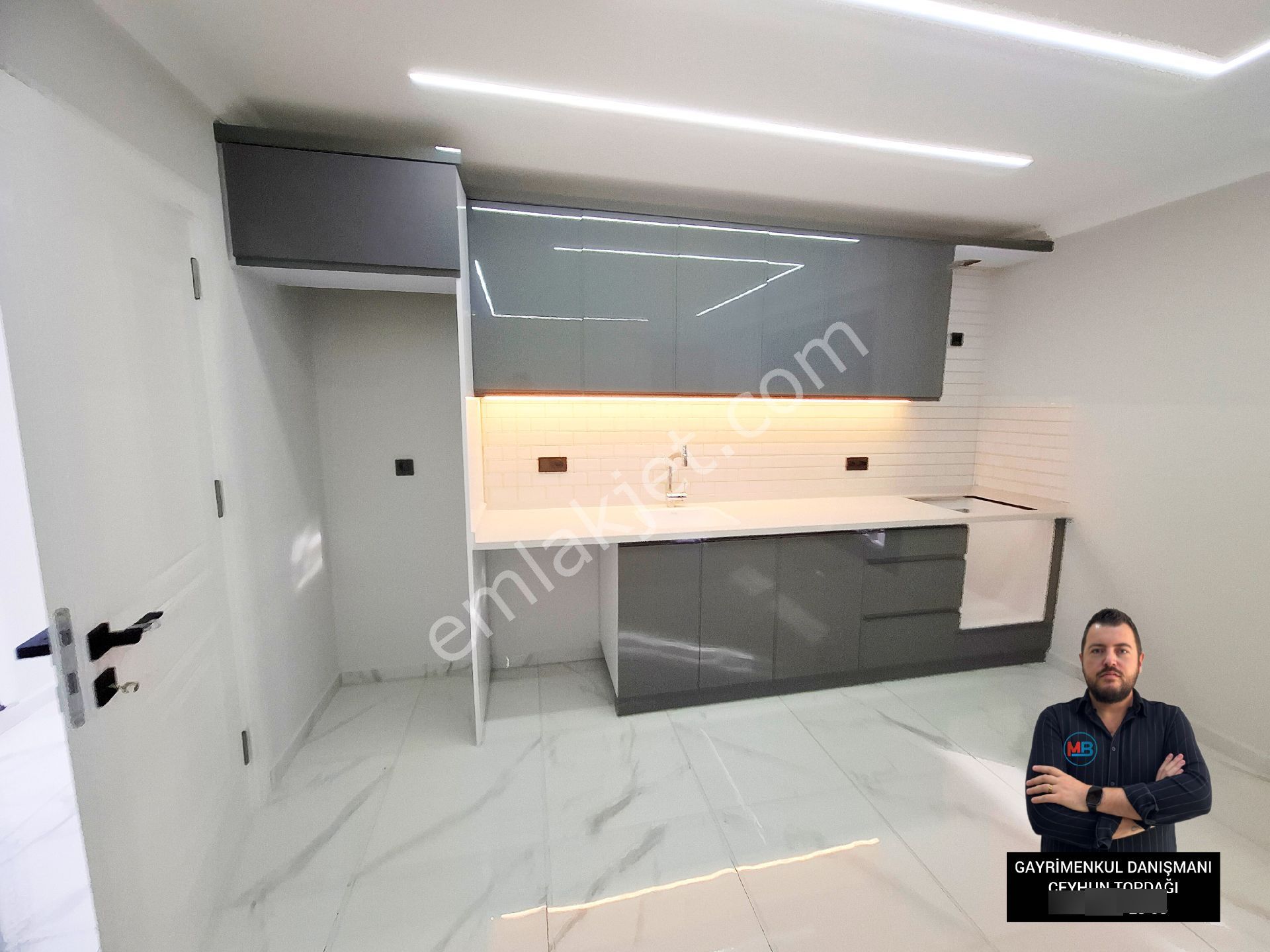 Didim'de Satılık 2+1 Geniş Sıfır Orta Kat Ön Cephe Asansörlü Çarşıya Yakın Konumda Daire ! - Görsel 27