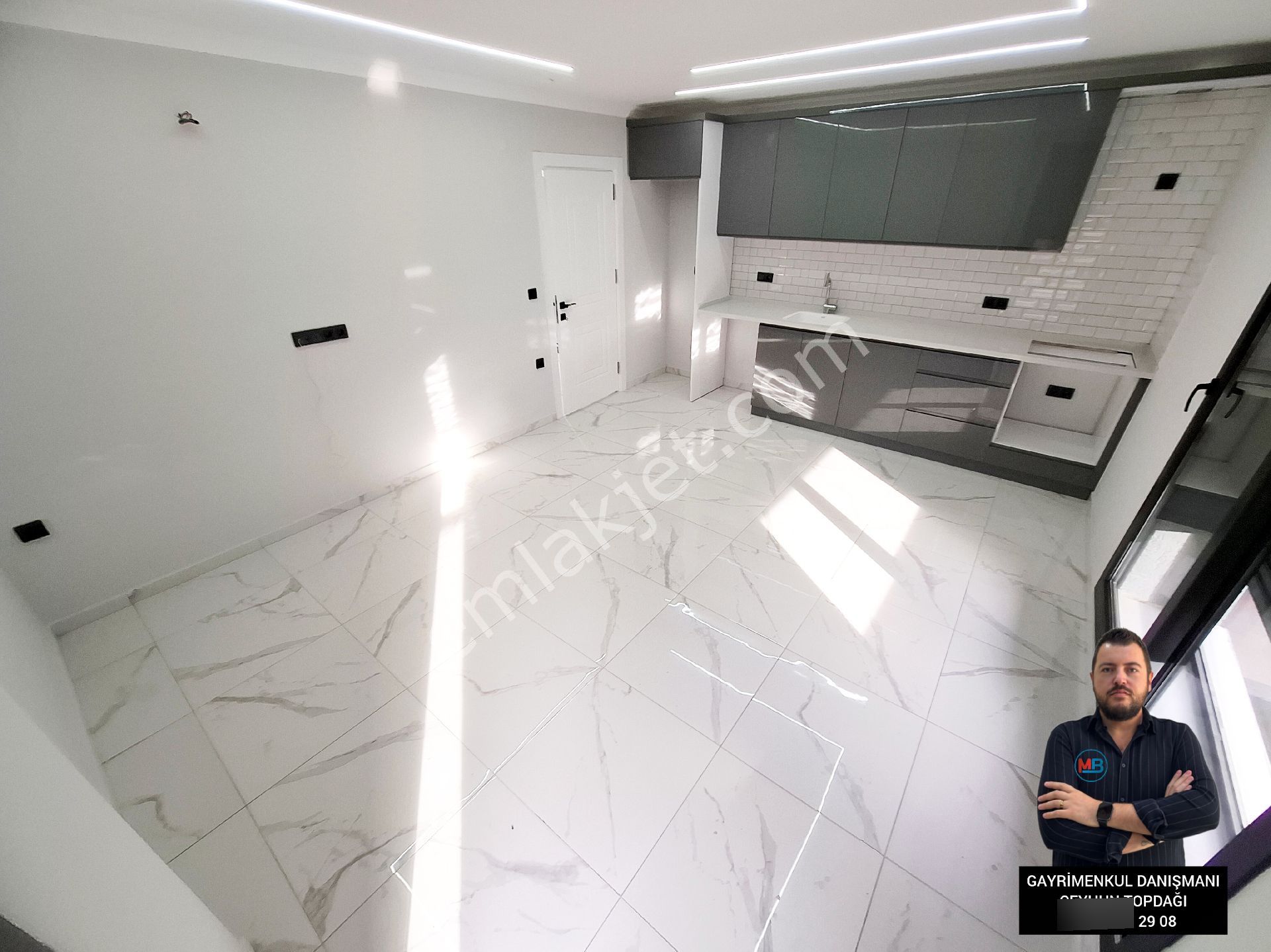 Didim'de Satılık 2+1 Geniş Sıfır Orta Kat Ön Cephe Asansörlü Çarşıya Yakın Konumda Daire ! - Görsel 17