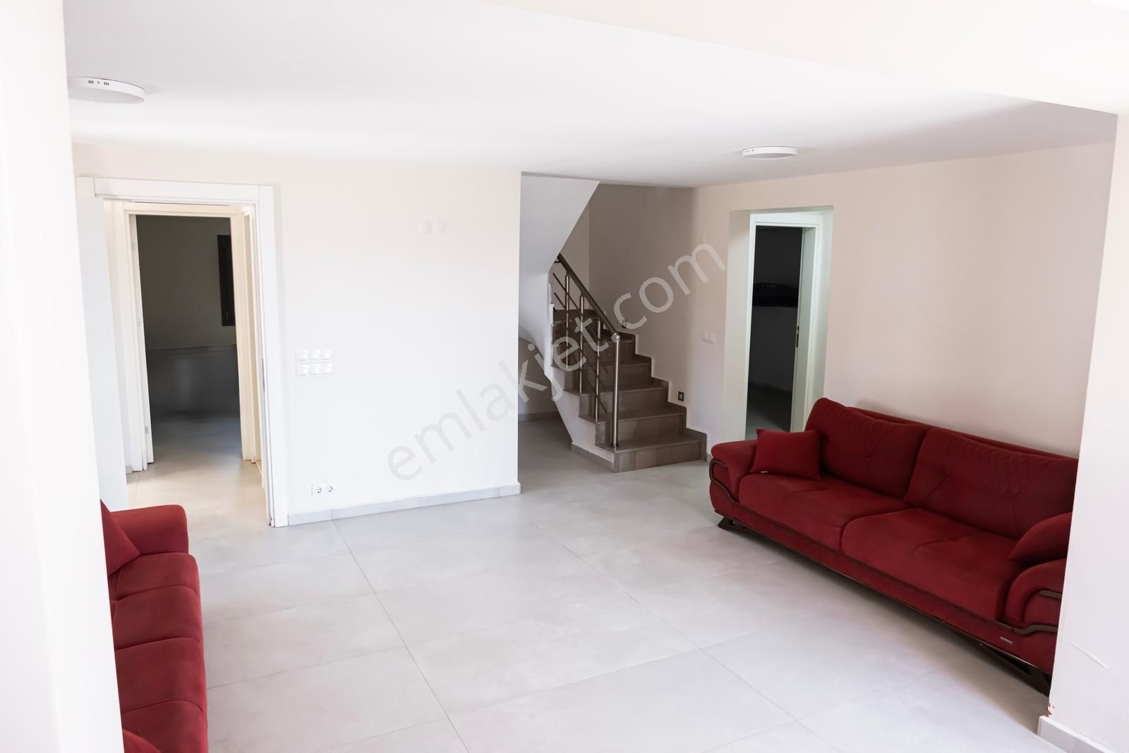 Seferihisar Ürkmezde Denize Sıfır Satılık Lüks Villa - Görsel 11