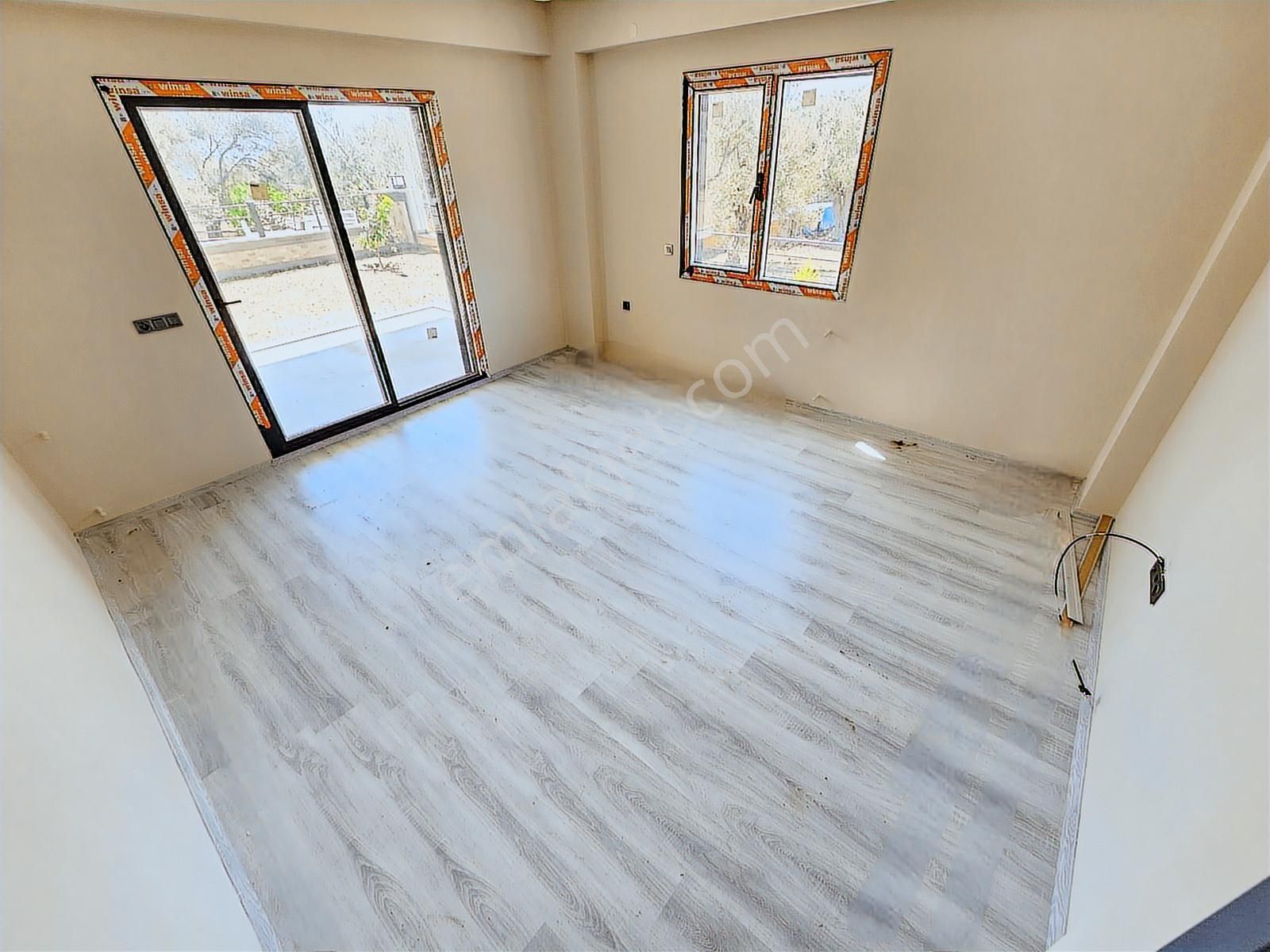 Eu Gayrimenkulden 600 M2 Arsa İçinde Havuzlu 4+1 Müstakil Villa - Görsel 22