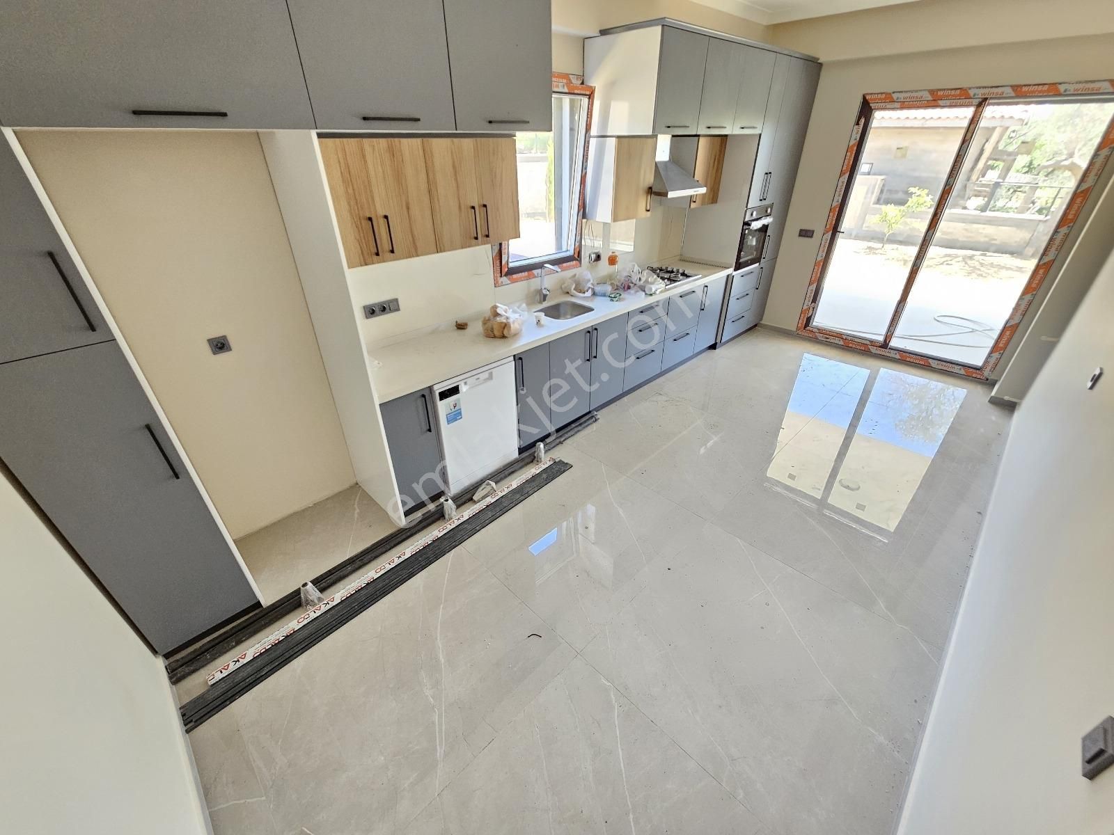 Eu Gayrimenkulden 600 M2 Arsa İçinde Havuzlu 4+1 Müstakil Villa - Görsel 32