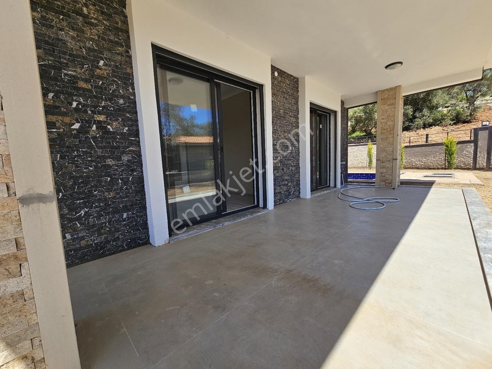 Eu Gayrimenkulden 600 M2 Arsa İçinde Havuzlu 4+1 Müstakil Villa - Görsel 30