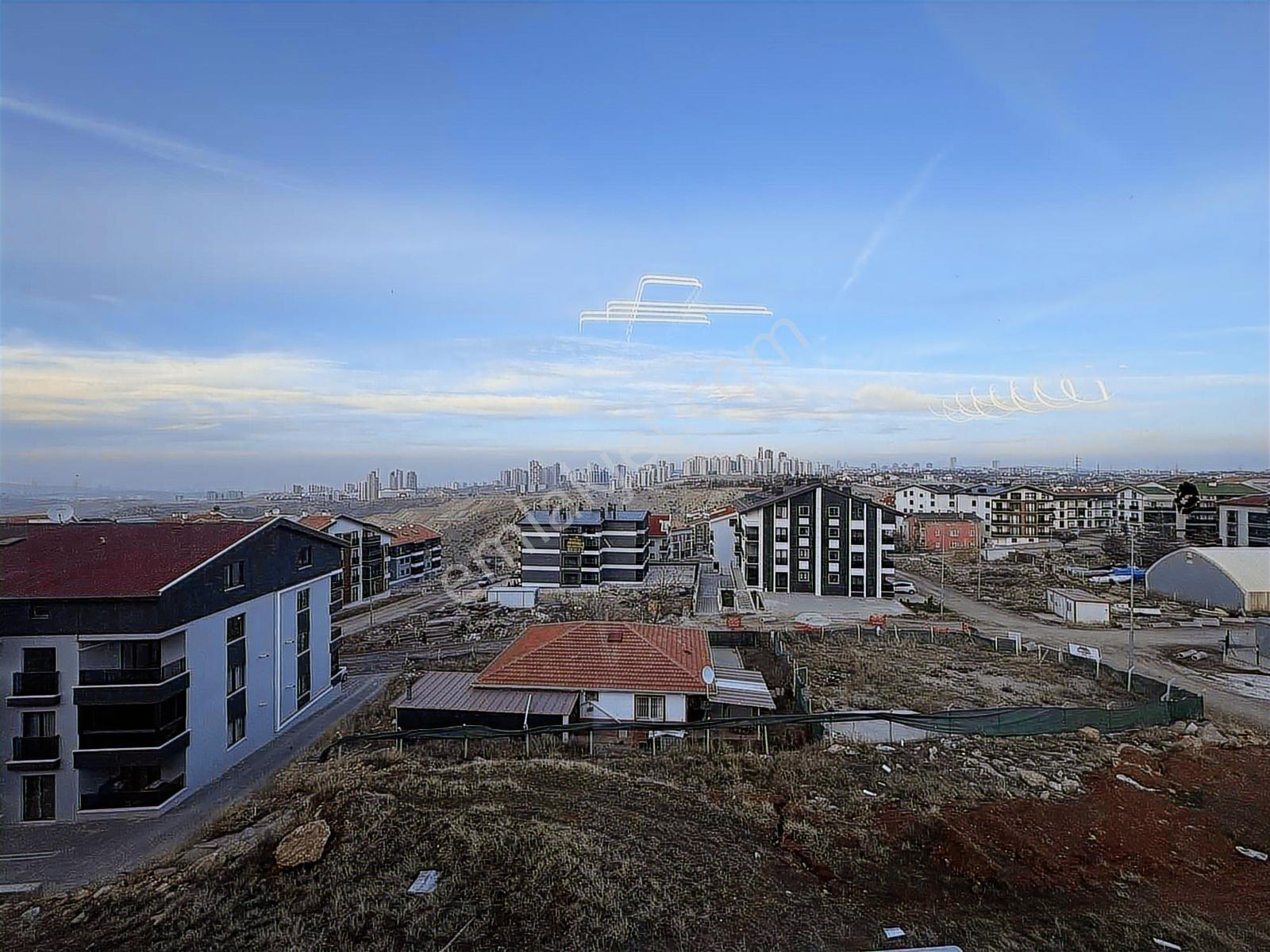 Alaçatı'dan İncek'te Giyinme Odalı Önü Açık Geniş Ferah Lüx 2+1 - Görsel 34
