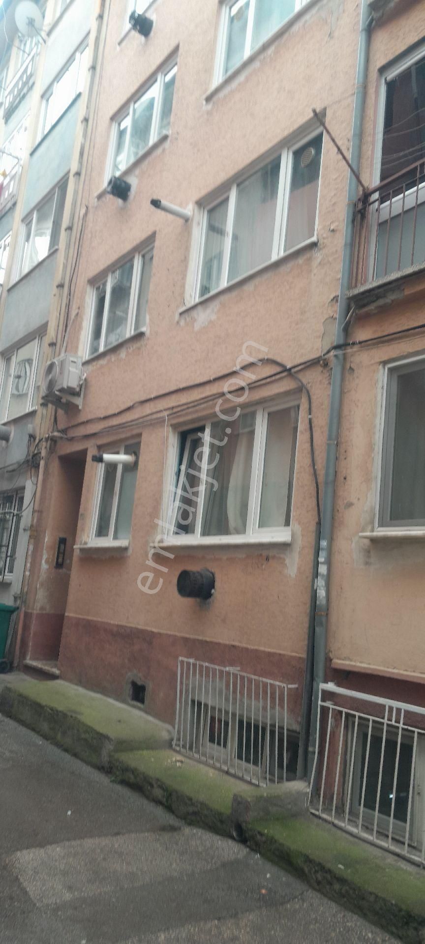 Ara Kat Kombilı Balkonlu Satılık Daire - Görsel 4