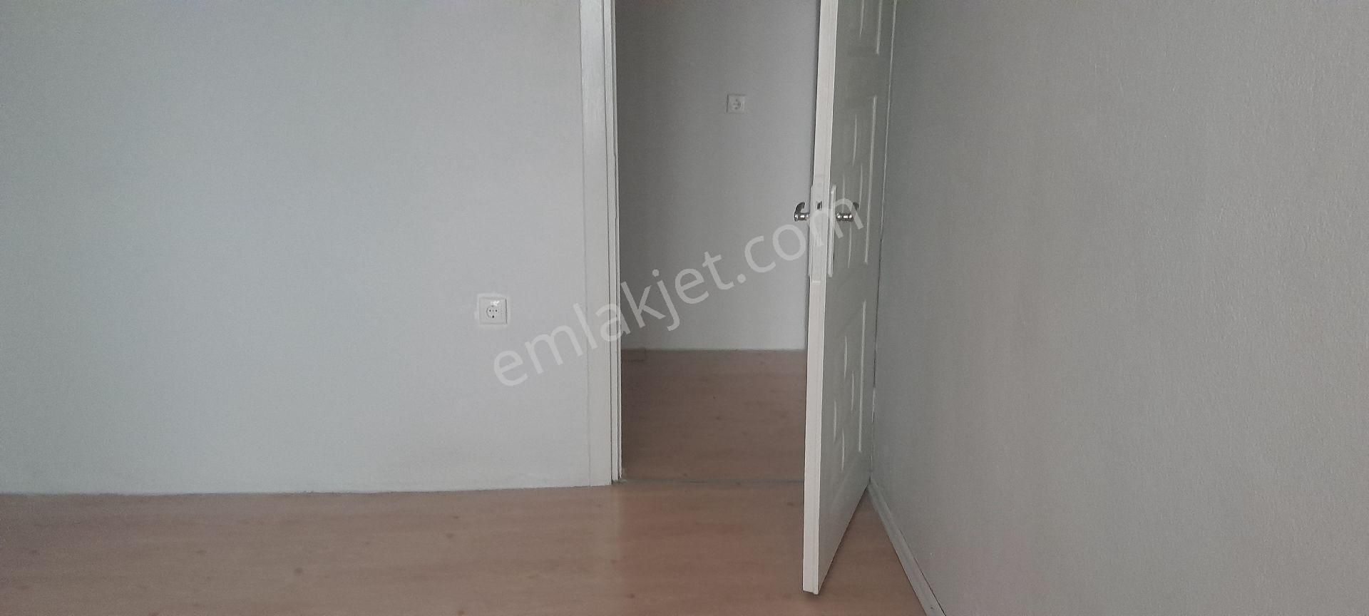 Ara Kat Kombilı Balkonlu Satılık Daire - Görsel 27