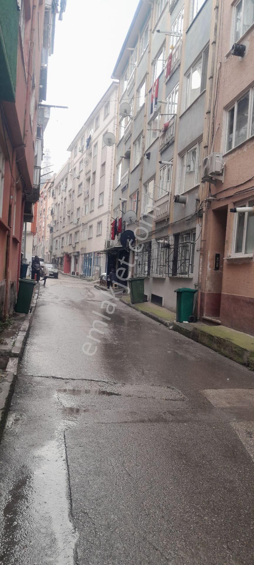 Ara Kat Kombilı Balkonlu Satılık Daire - Görsel 2