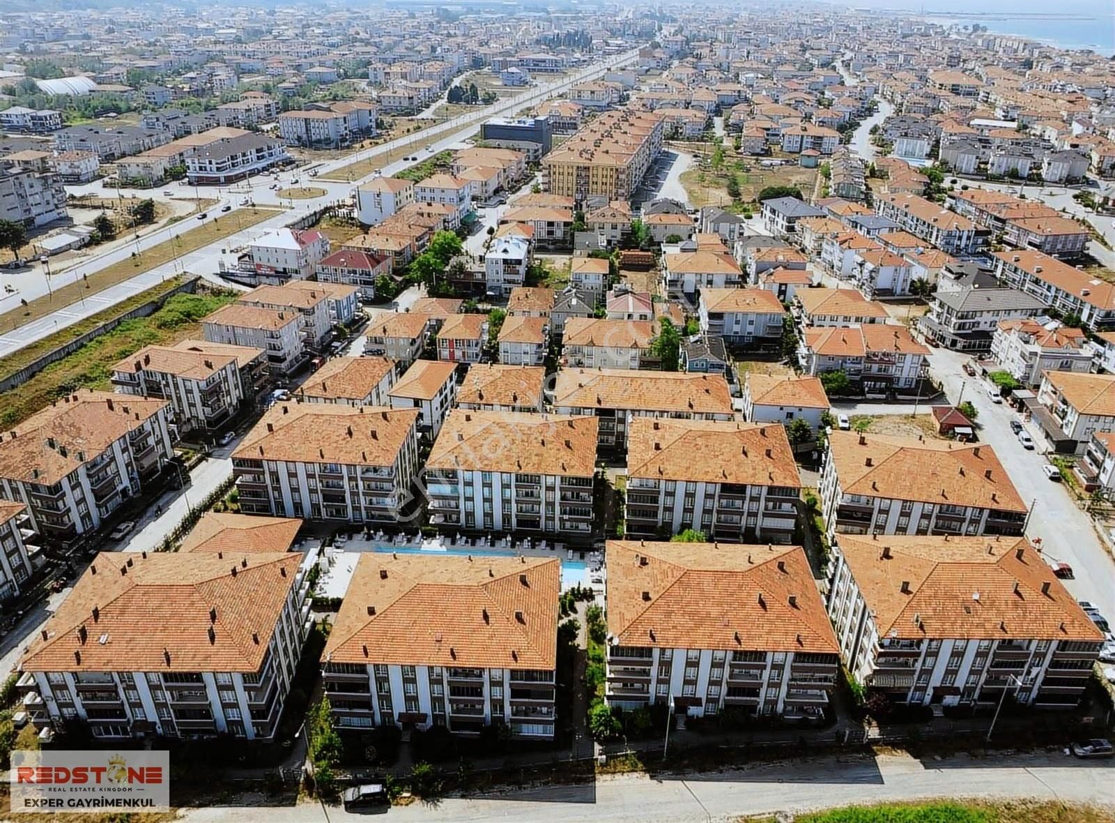 Doğakent Sitesi Havuzlu Kombili Eşyalı 2+1 Ara Kat Yola Cephe - Görsel 4