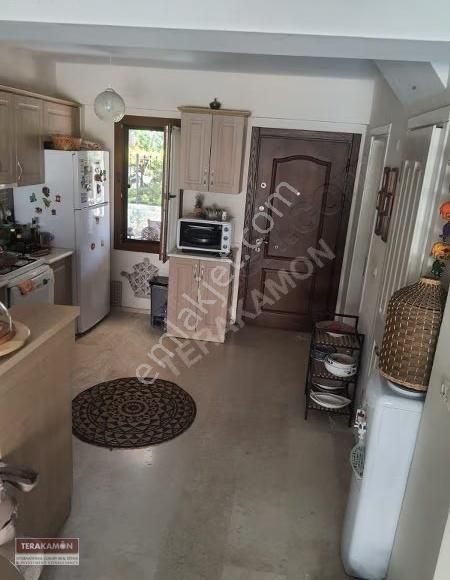 İzmir Çeşme Alaçatı Müstakil Havuzlu Bahçeli Cumbalı Villa - Görsel 4