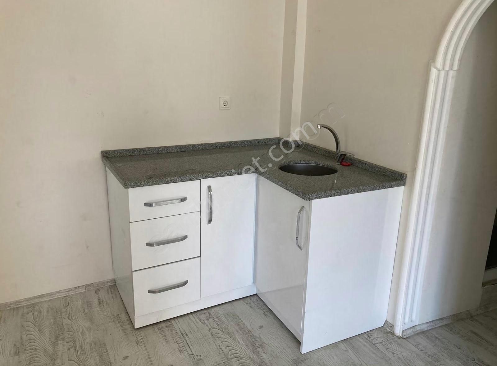 Çarşı Merkezinde 3 Ofis Satılık - Görsel 2