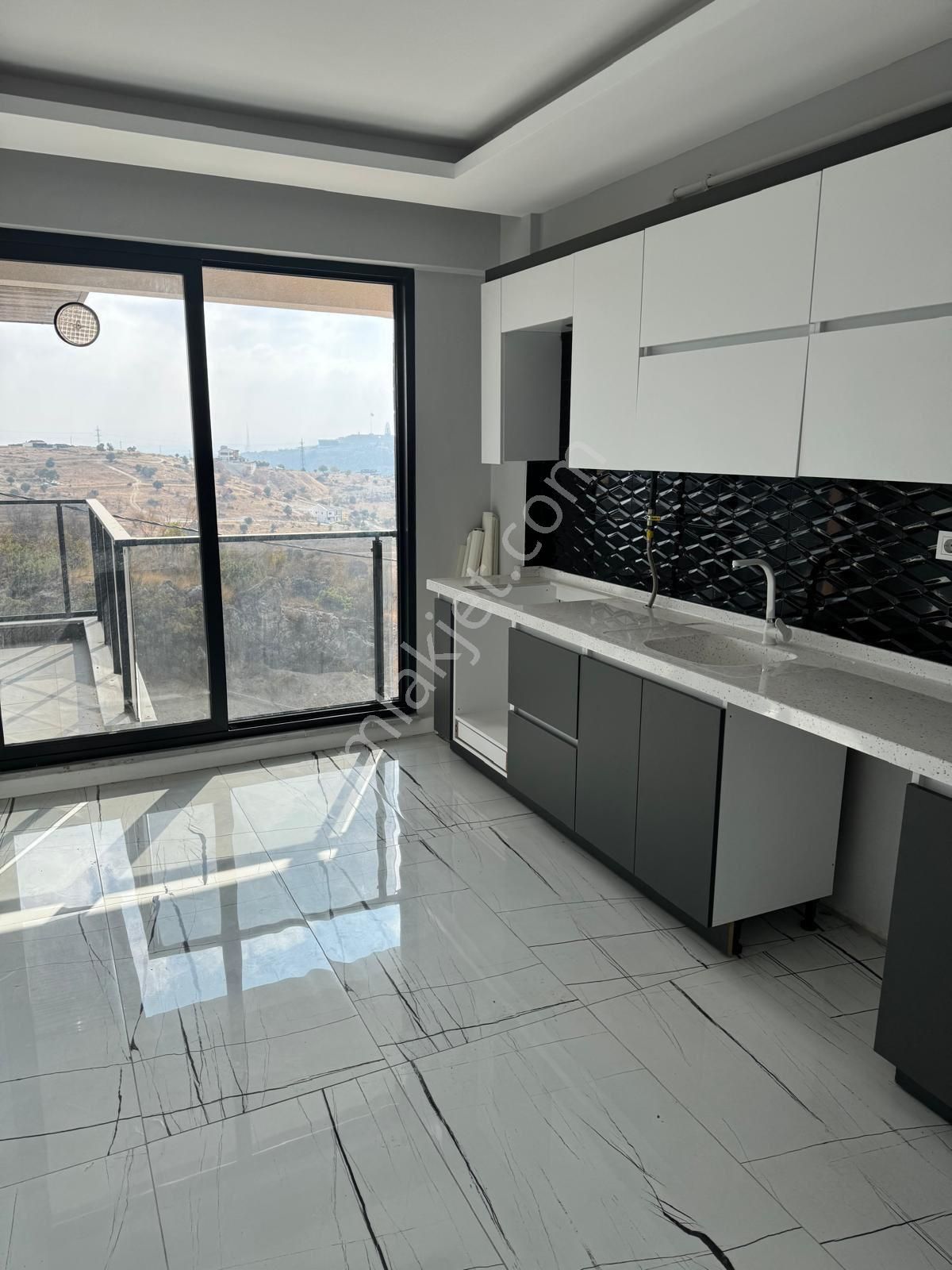 Eu Gayrimenkul'den Balıkesir Karesi'de Satılık Lüks Villa - Görsel 18