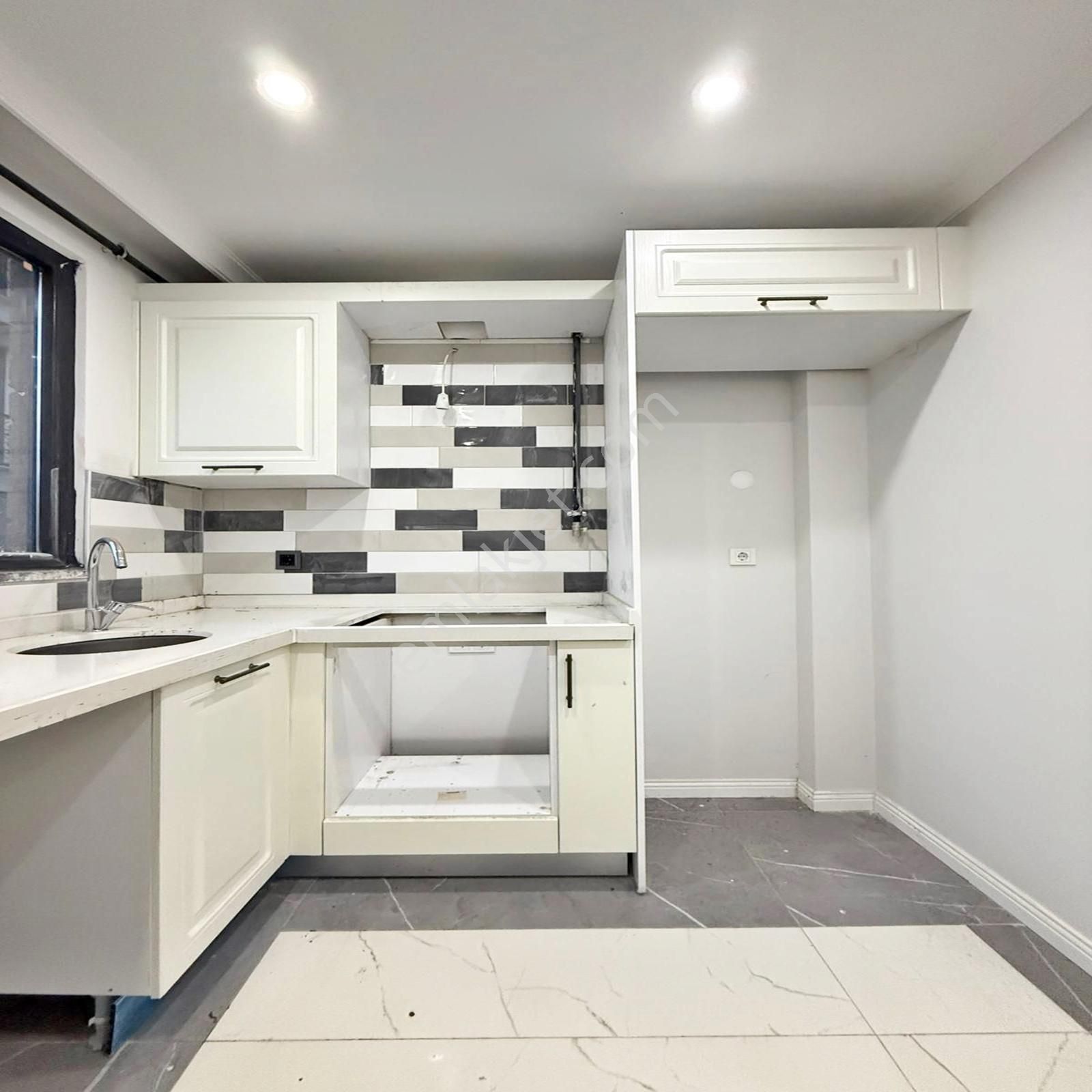 Çekmeköy Yapı Gayrimenkul'den İki Aileye Özel 4+1 Ara Dubleks !! - Görsel 8