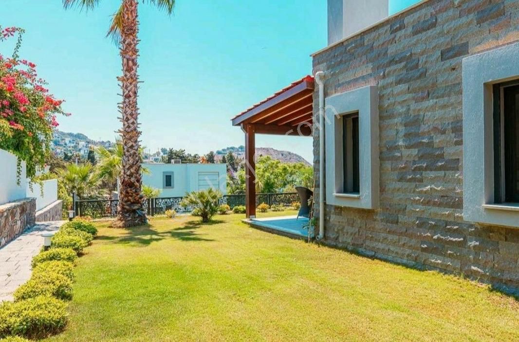 Bodrum Gümüşlük'te Havuzlu Lüks 3+1 Eşyalı Satılık Villa - Görsel 3
