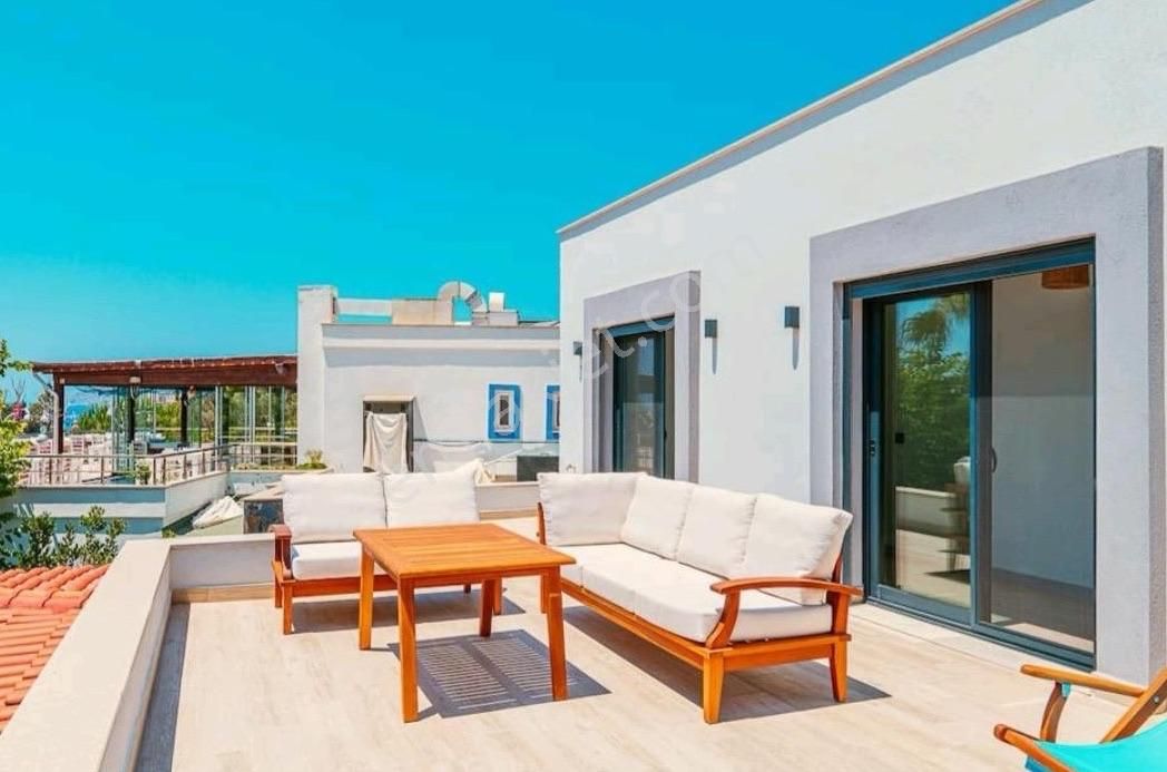 Bodrum Gümüşlük'te Havuzlu Lüks 3+1 Eşyalı Satılık Villa - Görsel 10