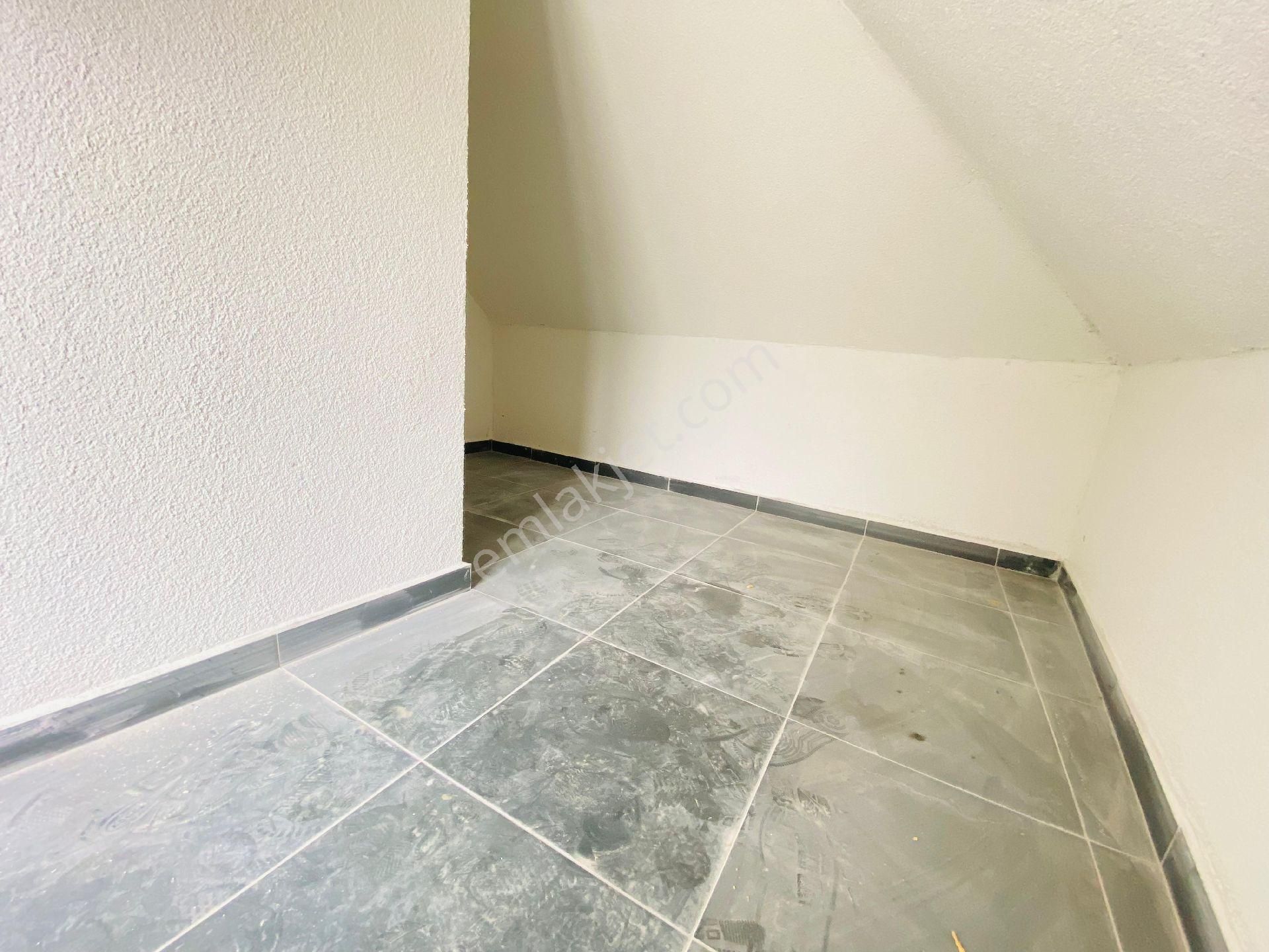 Mimarsinan Mah 3+1 Çift Daire Özelliğinde Çatı Dubleks - Görsel 33