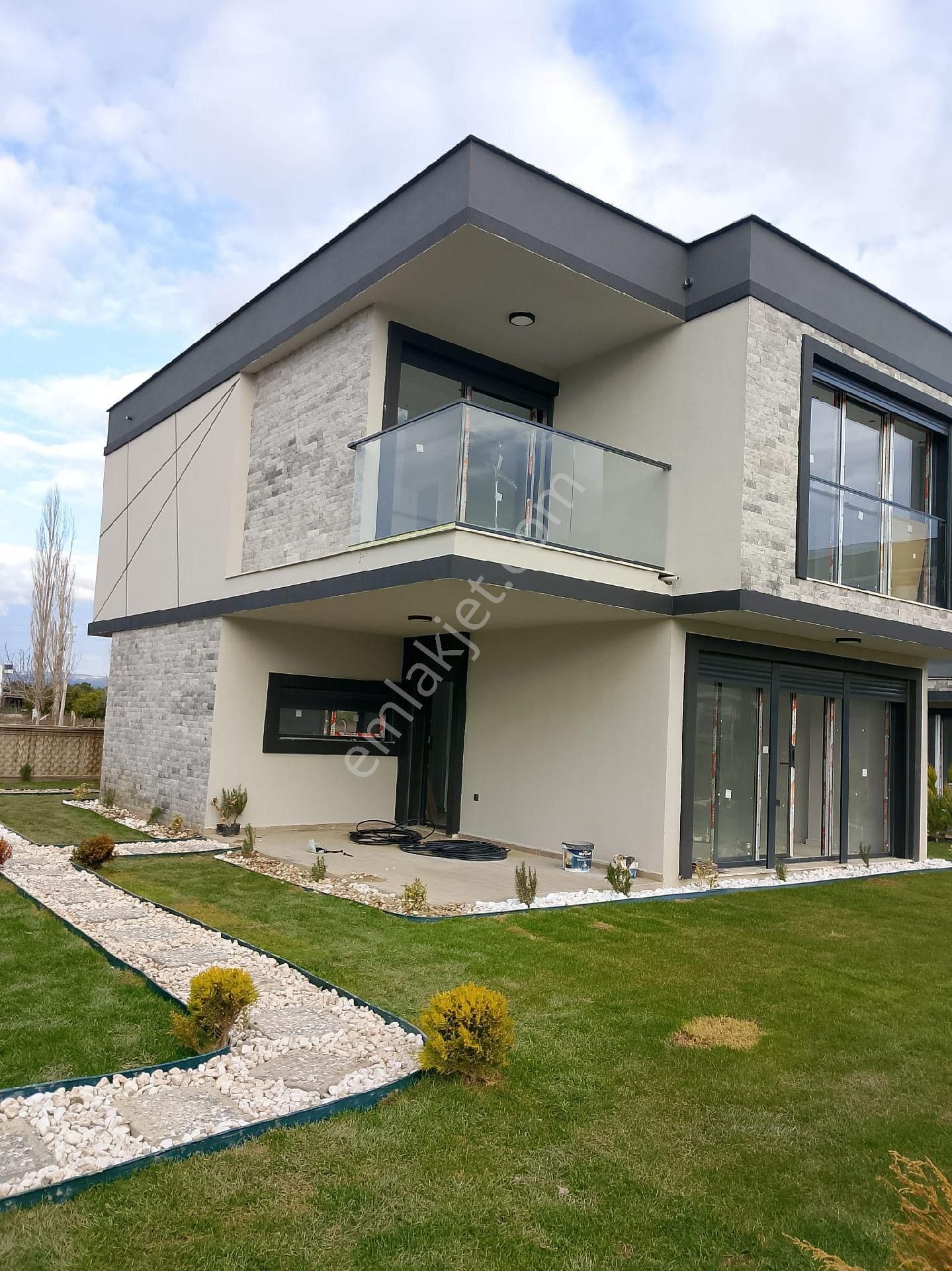 Kuşadası Güzelçamlıda Tek Müstakil Havuzlu Site İçinde Sıfır Satılık Villa - Görsel 7