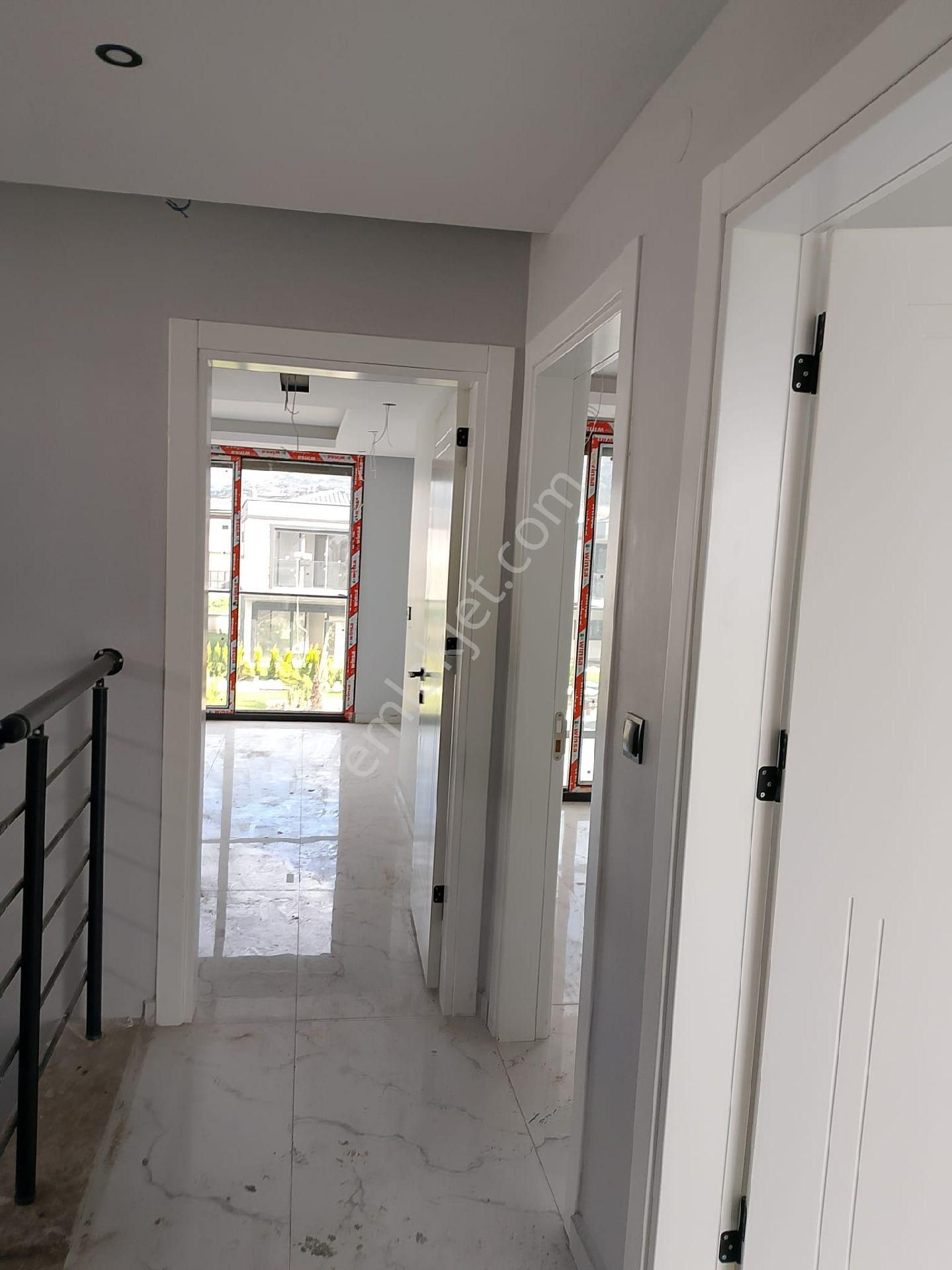 Kuşadası Güzelçamlıda Tek Müstakil Havuzlu Site İçinde Sıfır Satılık Villa - Görsel 13