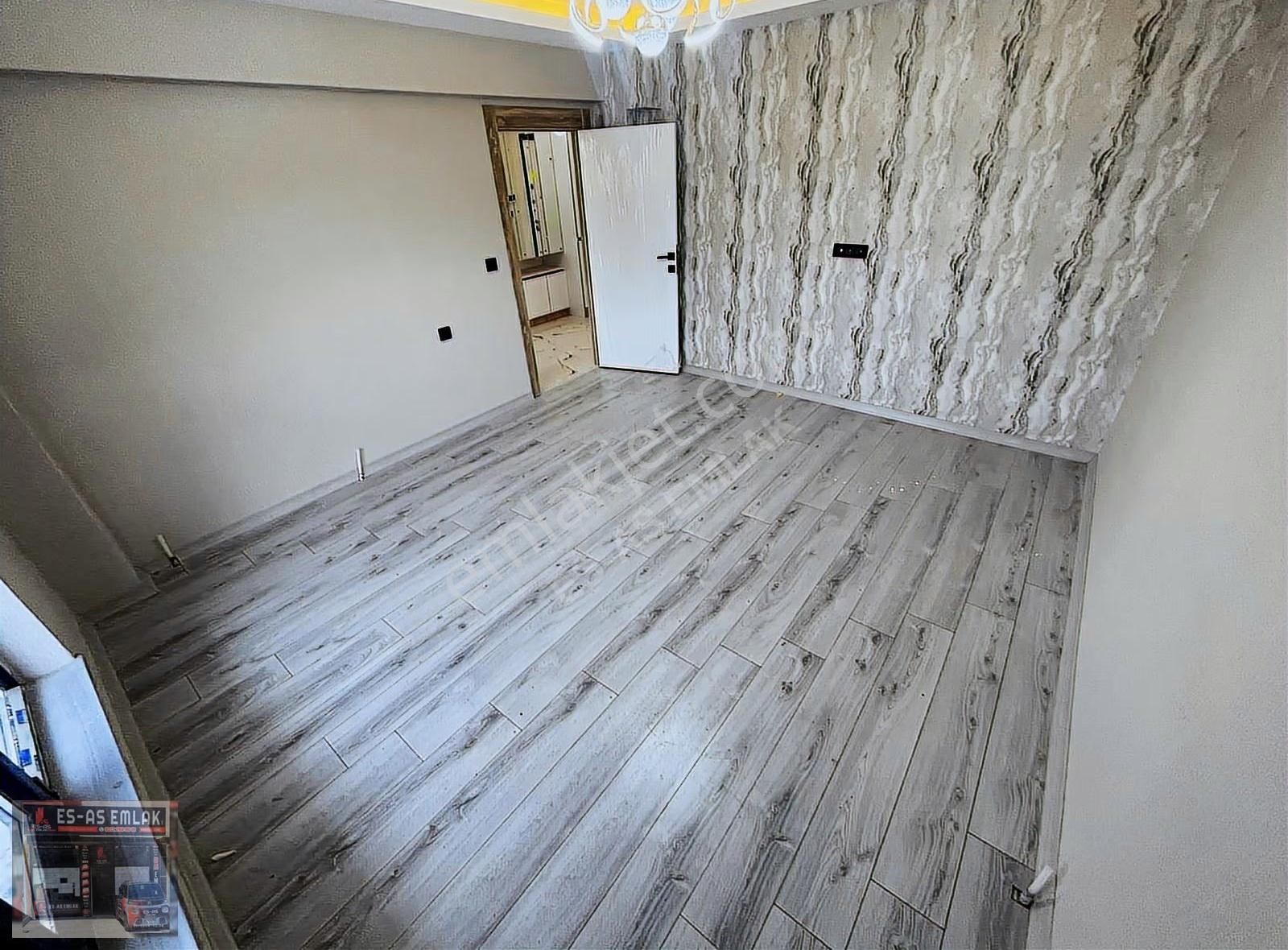 Es-as Emlak'tan Fevzi Çakmak Mh.de 3+1 Satılık Daire - Görsel 3