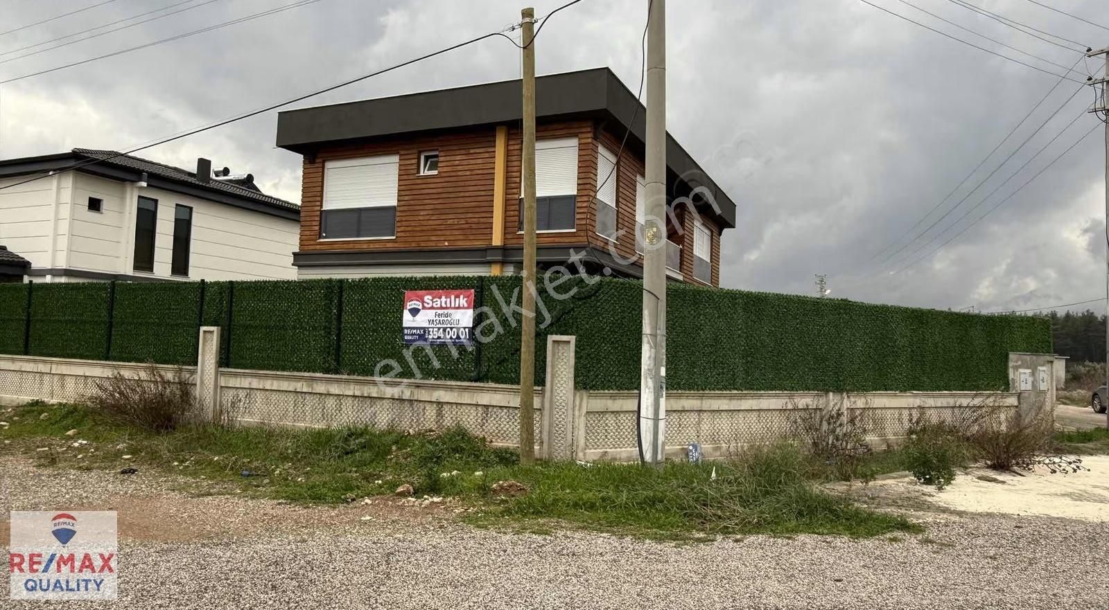 Doğayla İç İçe Müstakil Yaşam Ve Yatırım İçin 4+1 Lüks Villa - Görsel 15