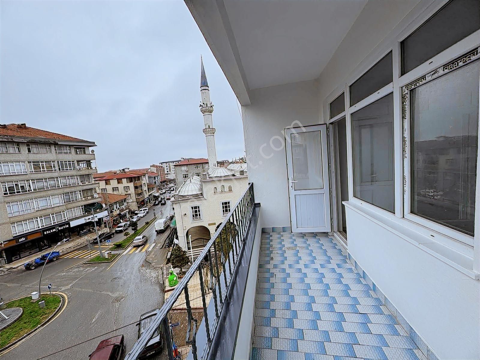 Sakarya Kocaali Merkez Mahallede 3.katta 3+1 Daire - Görsel 7