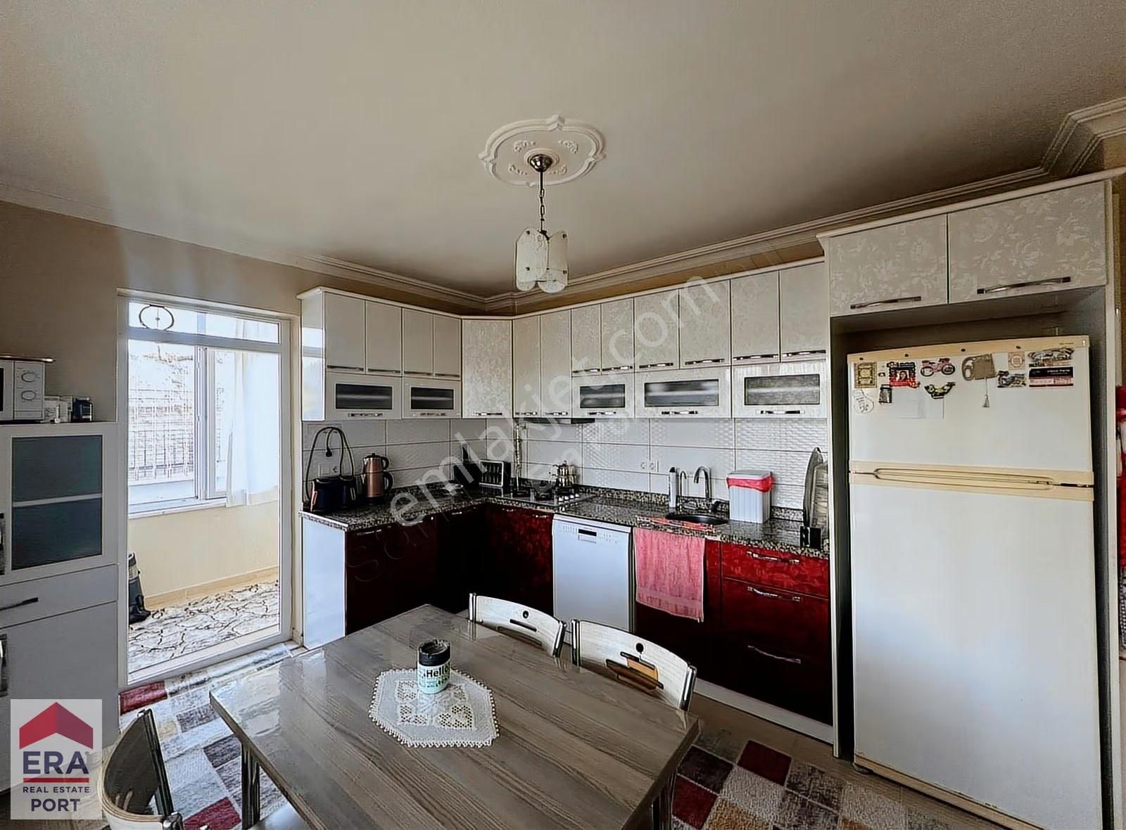 Era Port Güvencesiyle Kuva-i Mıllıye Mahallesinde Mustakil Villa - Görsel 23