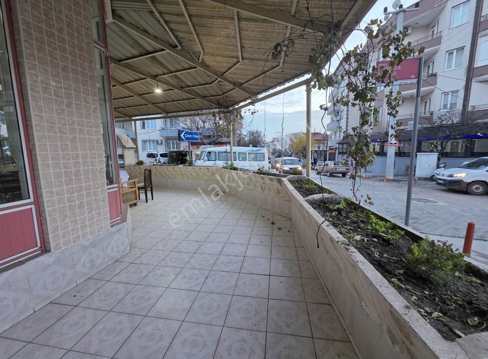 2 Caddeye Köşe Konumda 100 M2 Kiralık Dükkan - Görsel 15