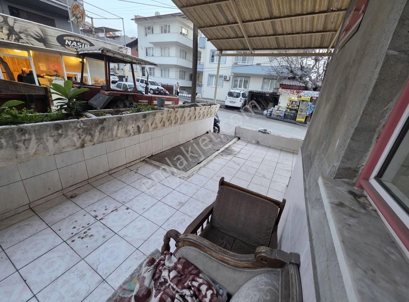 2 Caddeye Köşe Konumda 100 M2 Kiralık Dükkan - Görsel 14