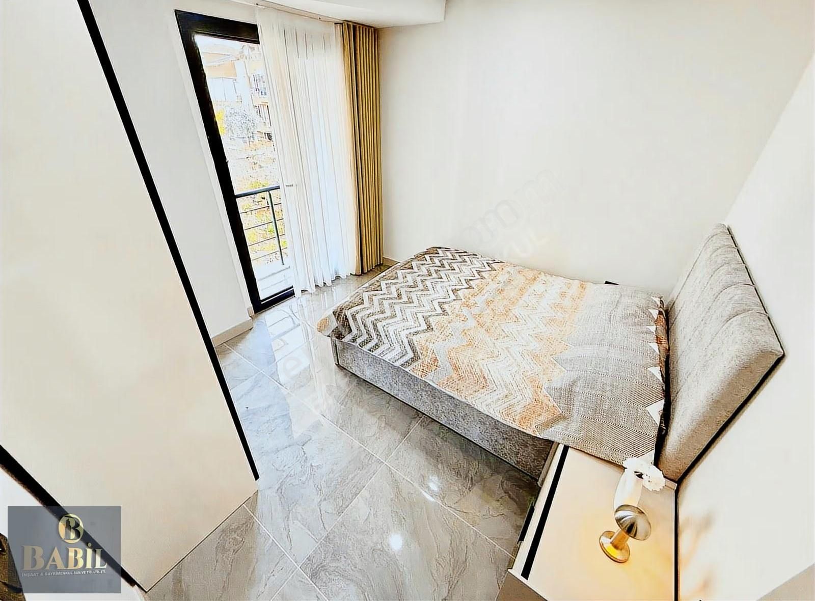 Babilden Tank Meydanı Altı Satılık 1+1 Eşyalı Butik Daireler - Görsel 3