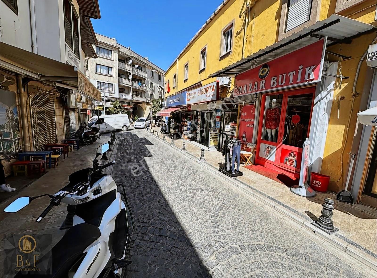 Cumhuriyet Caddesinde Aciiillll Devren Kiralık İşyeri