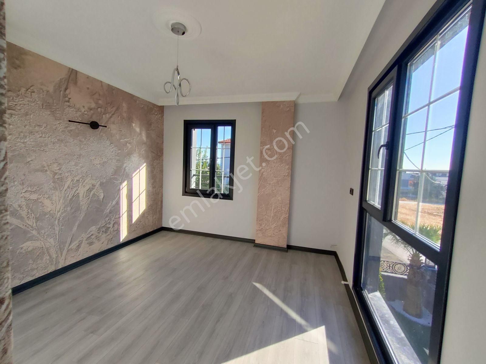 Kartallar'dan Yeniçiftlik Merkezde Kaliteli Ve Ferah Lüks Villa. - Görsel 13
