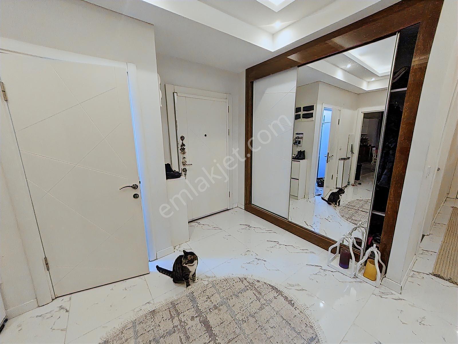 Turyap Hürriyetten Denli Royal Residansda 4+1 Satılık Daire - Görsel 29