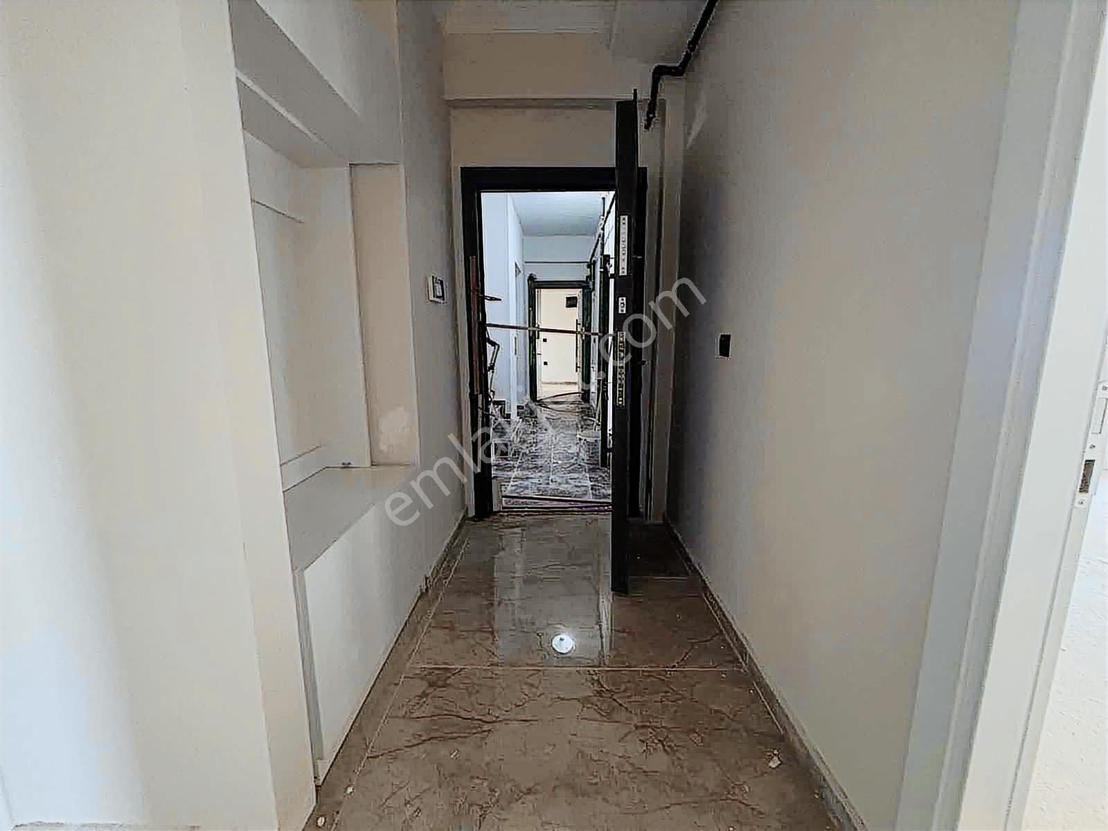 Esradan 2+1 Mutfak Salon Ayrı Ebeveyn Banyolu Luks Geniş Daire - Görsel 9