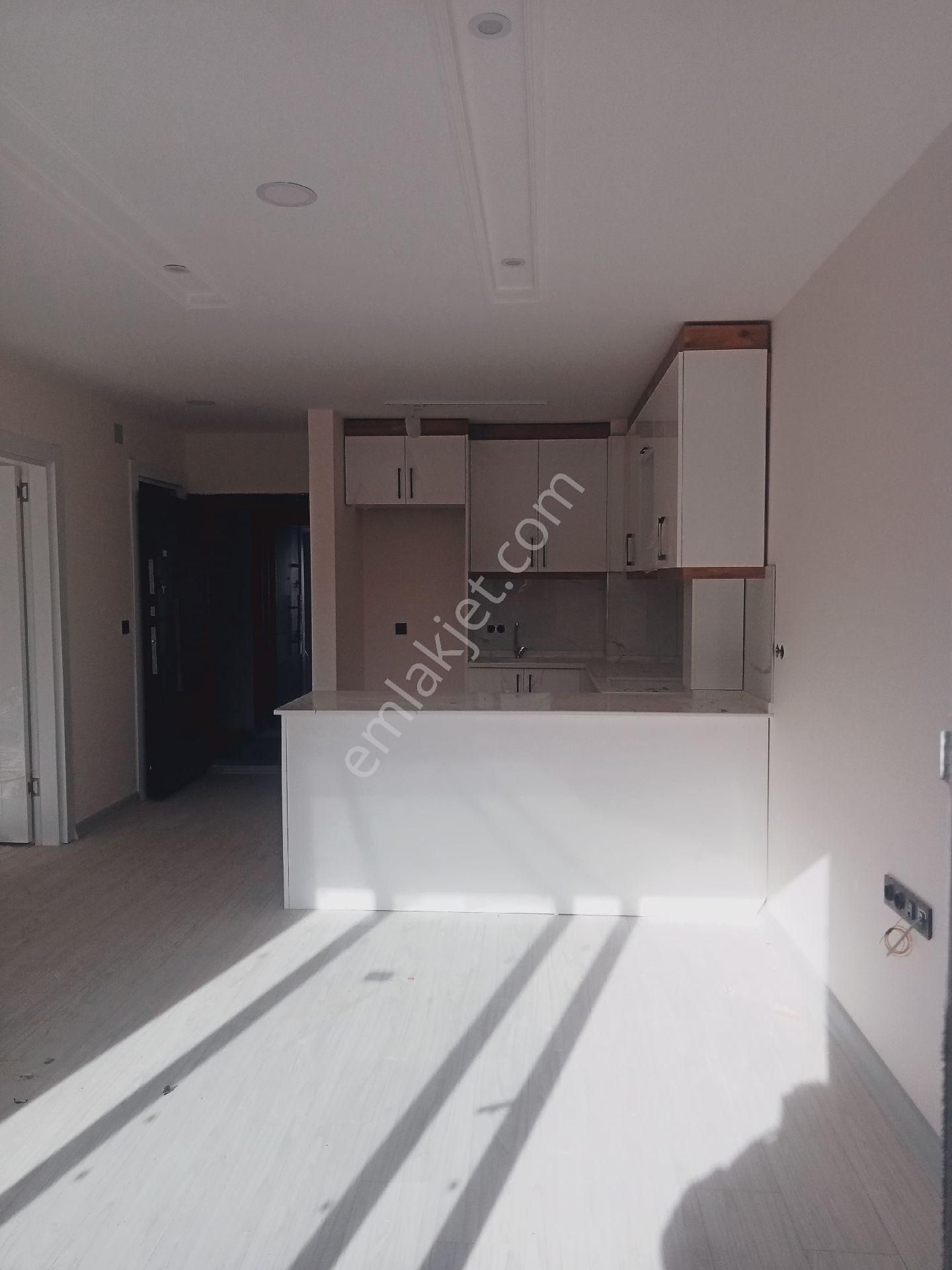 Kuşadası İkiçeşmelikte Havuzlu Site İçinde Satılık Daire - Görsel 2