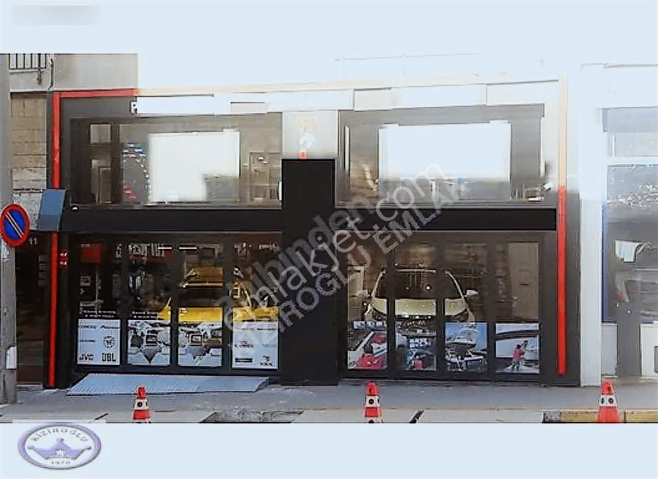 Acıbadem Caddesinde Araç Girişli Yüksek Tavanlı Geniş Cepheli - Görsel 2