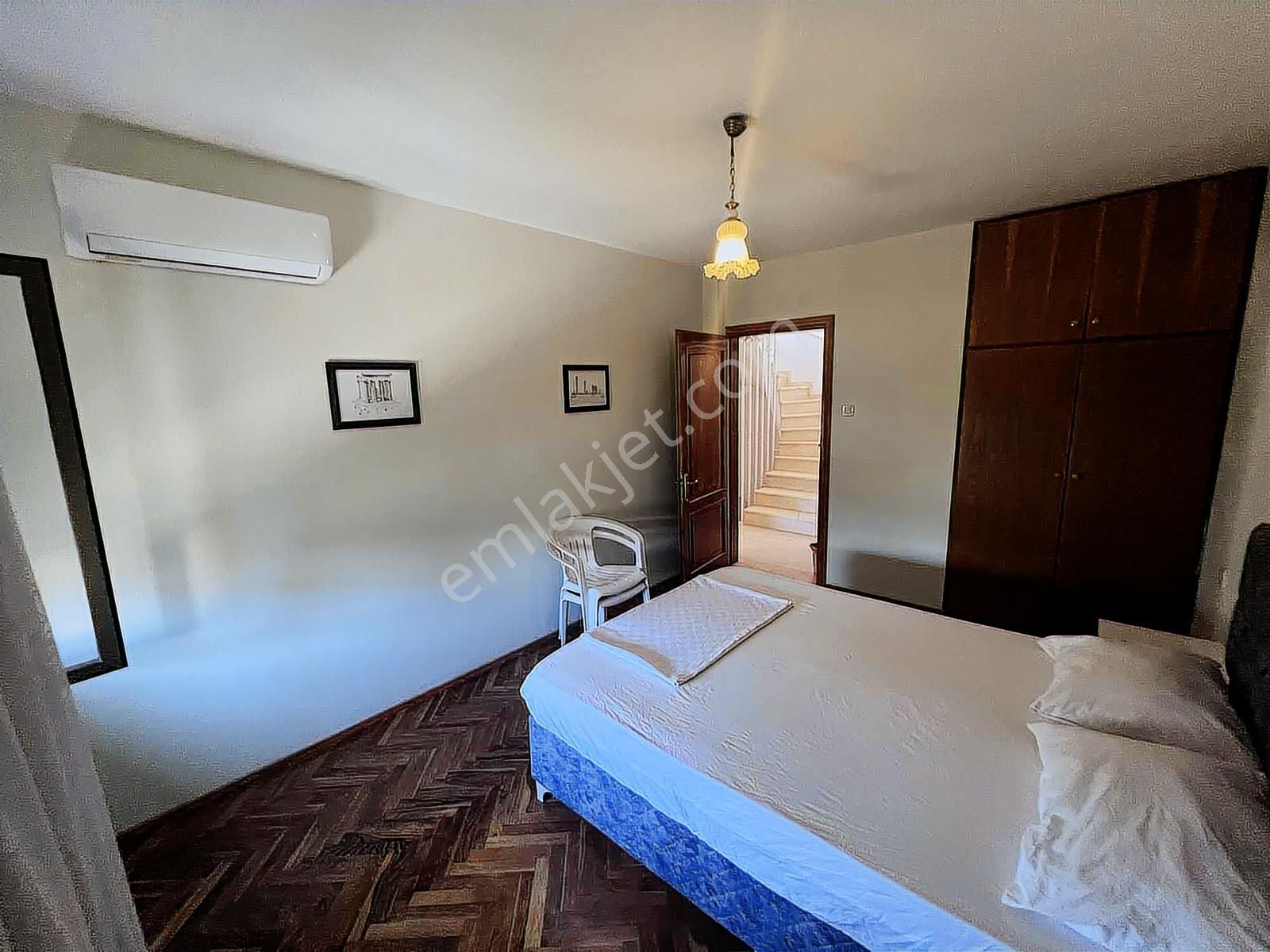 Gümüldür Sahilde Alman Mimarisi Geniş Ferah Villa - Görsel 8