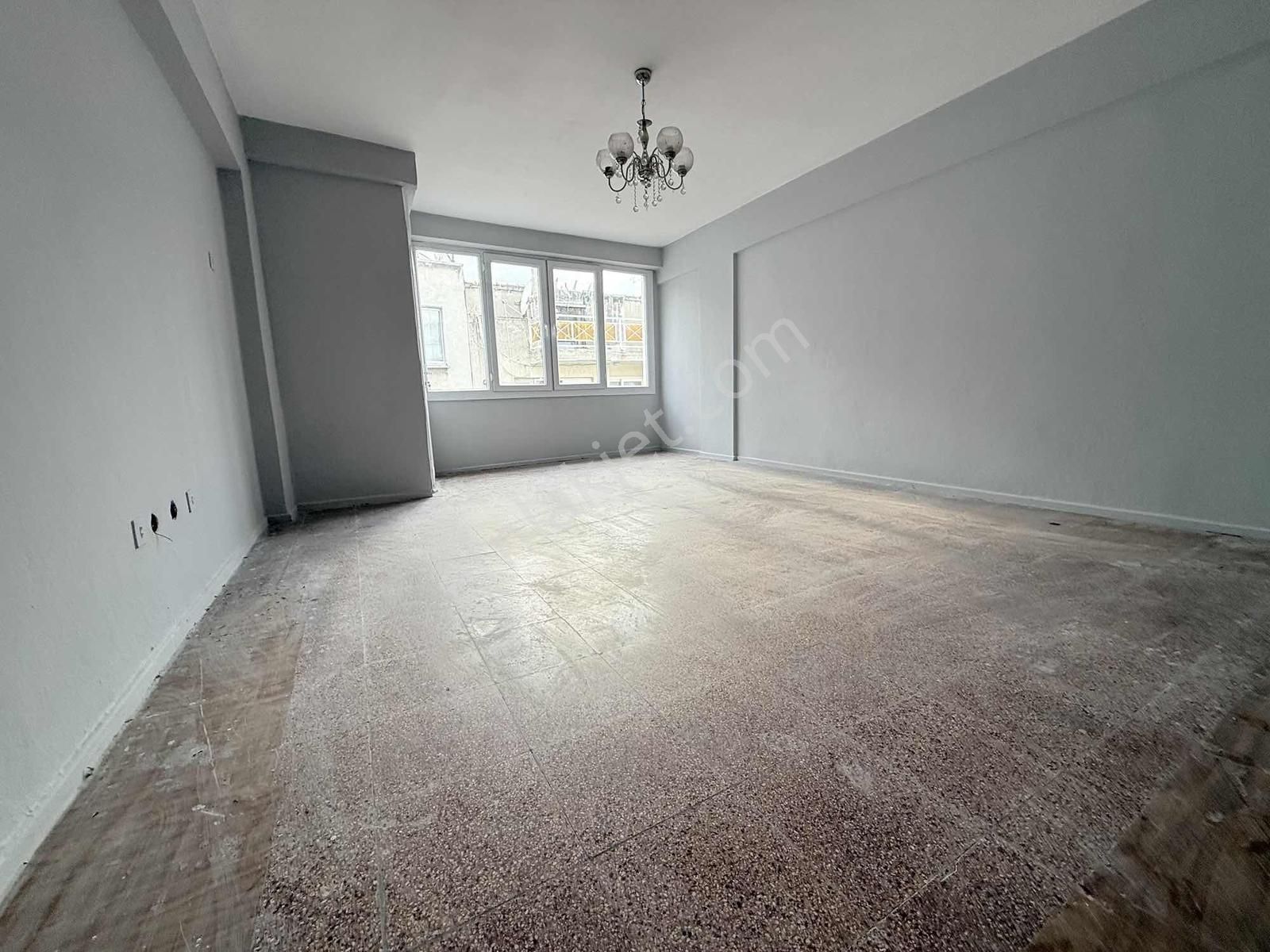 Üçyol Metro Yakını 3+1 115 M2 Köşe Deniz Gören Daire - Görsel 7