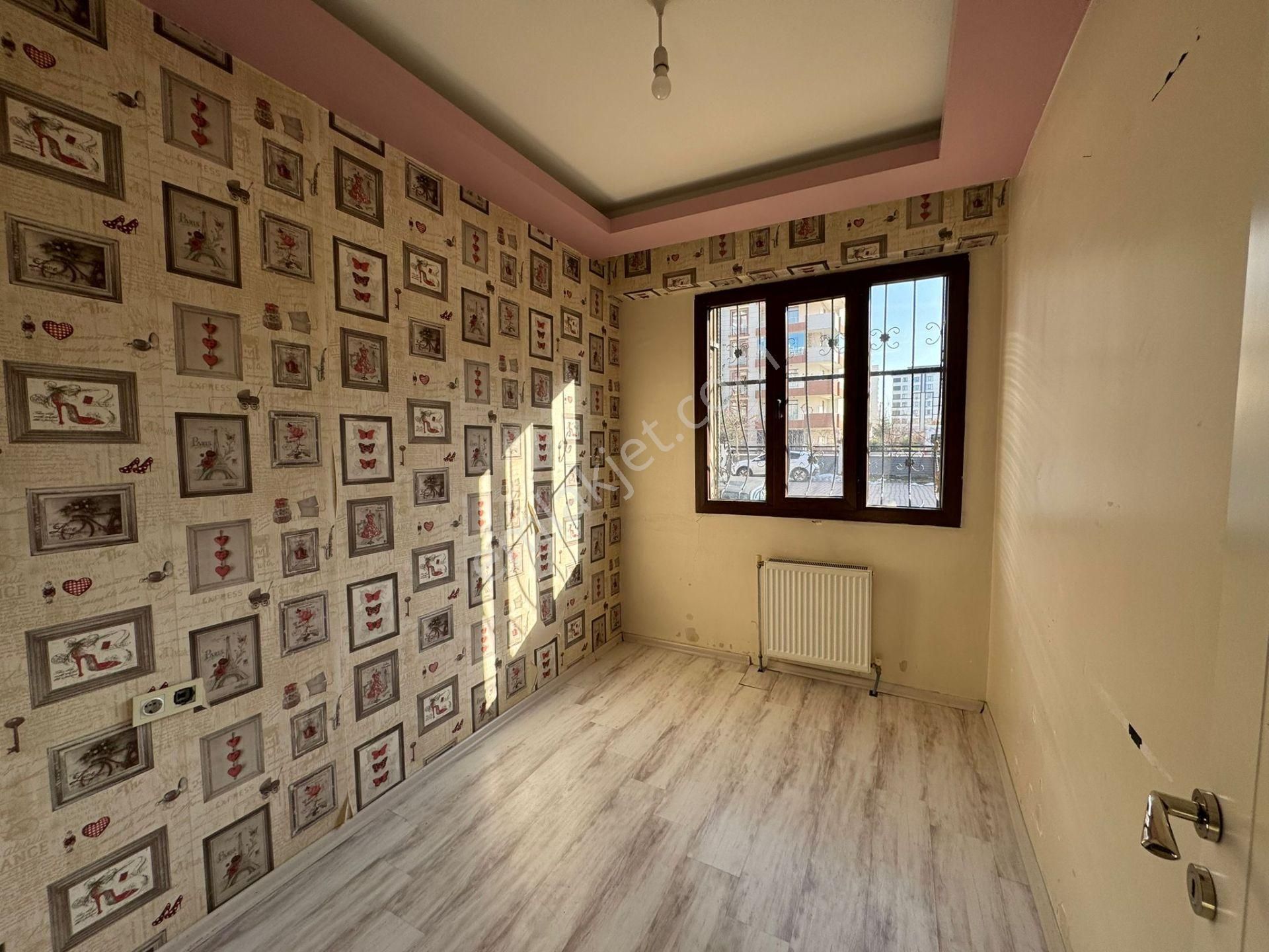 Havalmanı Kavşağında Cadde Üstü 2+1 En Uygun Fiyatlı Yüksek Giriş Daire !!! - Görsel 13
