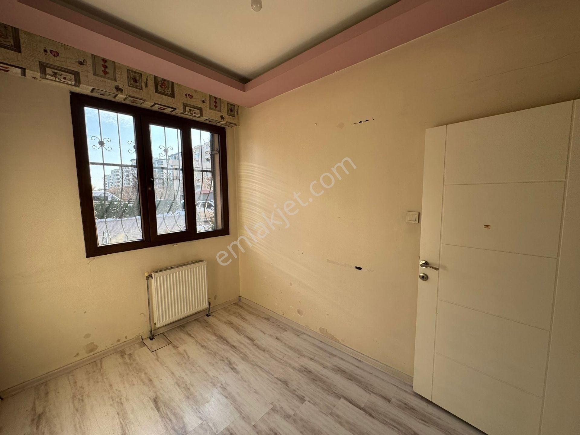 Havalmanı Kavşağında Cadde Üstü 2+1 En Uygun Fiyatlı Yüksek Giriş Daire !!! - Görsel 14