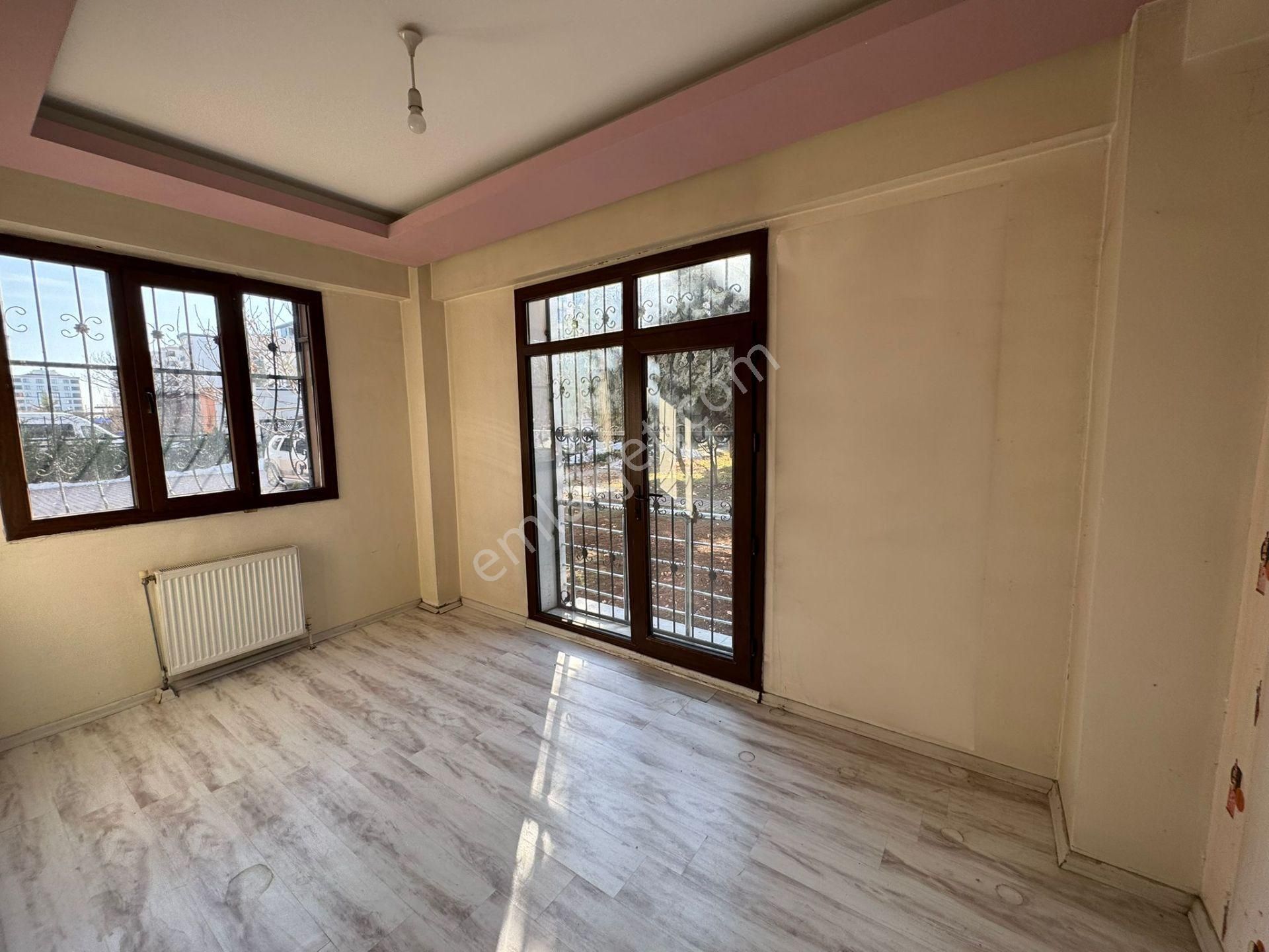 Havalmanı Kavşağında Cadde Üstü 2+1 En Uygun Fiyatlı Yüksek Giriş Daire !!! - Görsel 12
