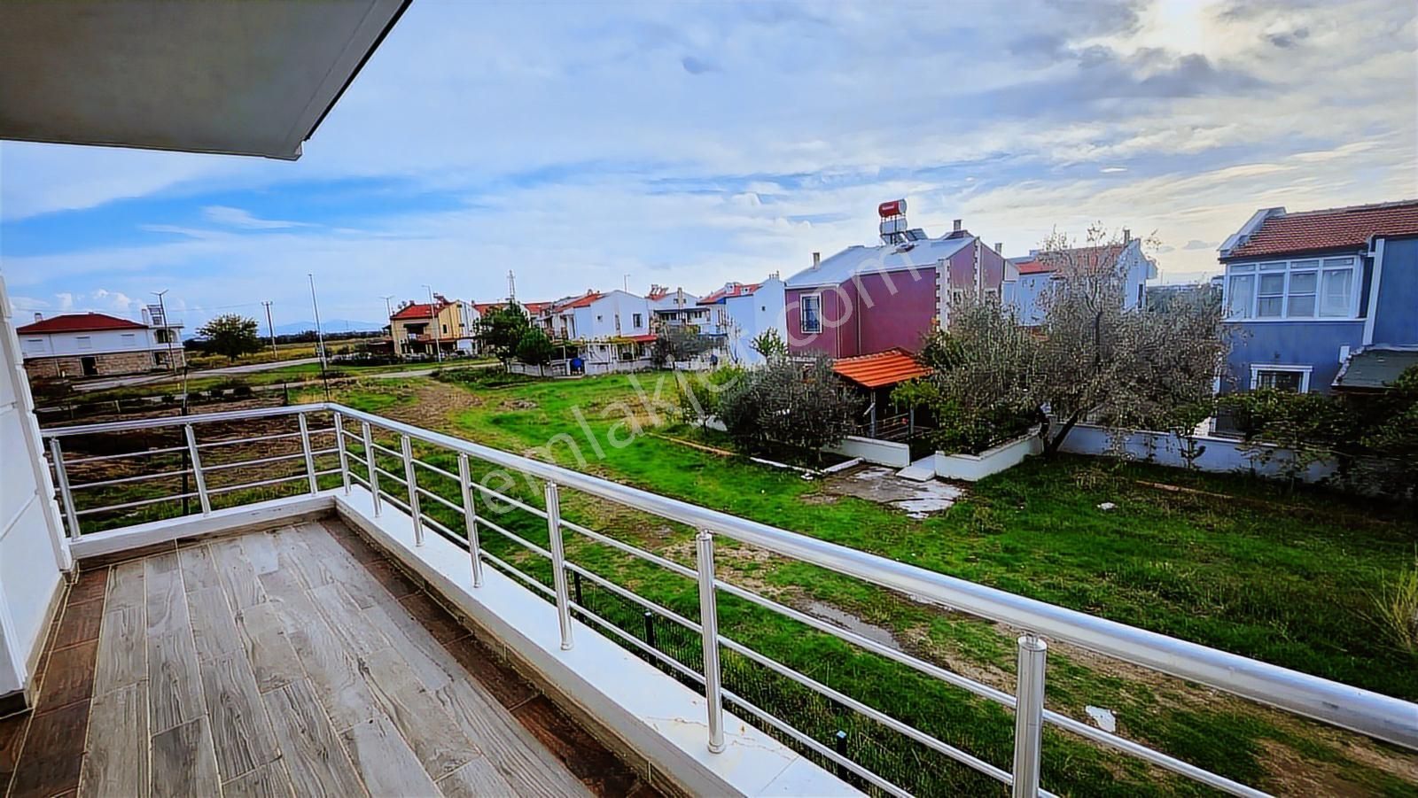 Era Angel'dan Altınova'da Geniş Bahçeli 2+1 Satılık Villa - Görsel 2