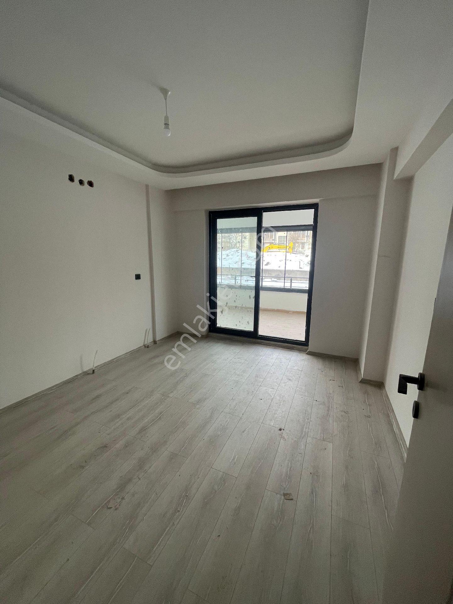 Muhteşem Konumda Satılık 3+1 Lüx Arakat Sıfır Daire - Görsel 10