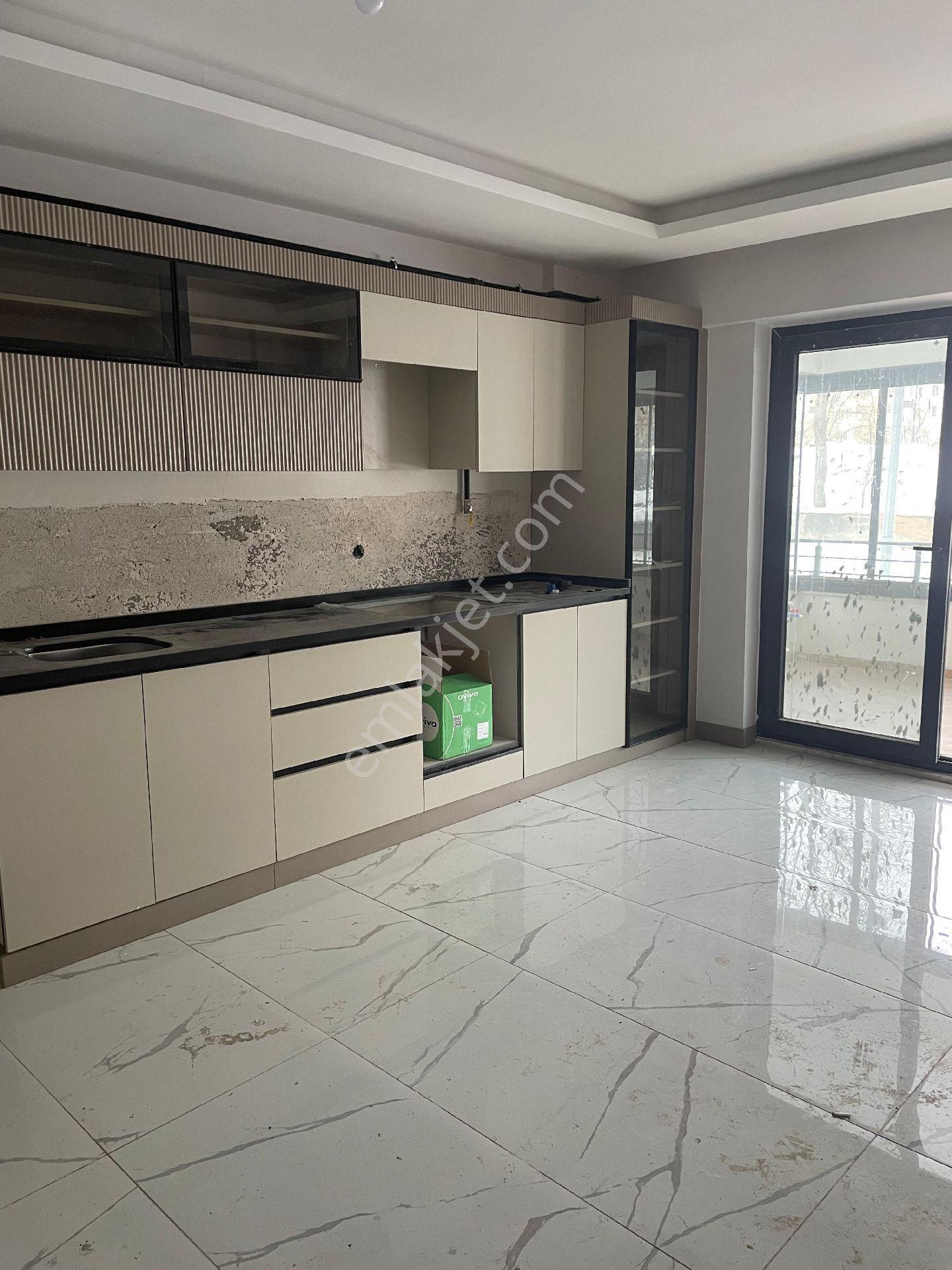 Muhteşem Konumda Satılık 3+1 Lüx Arakat Sıfır Daire - Görsel 13