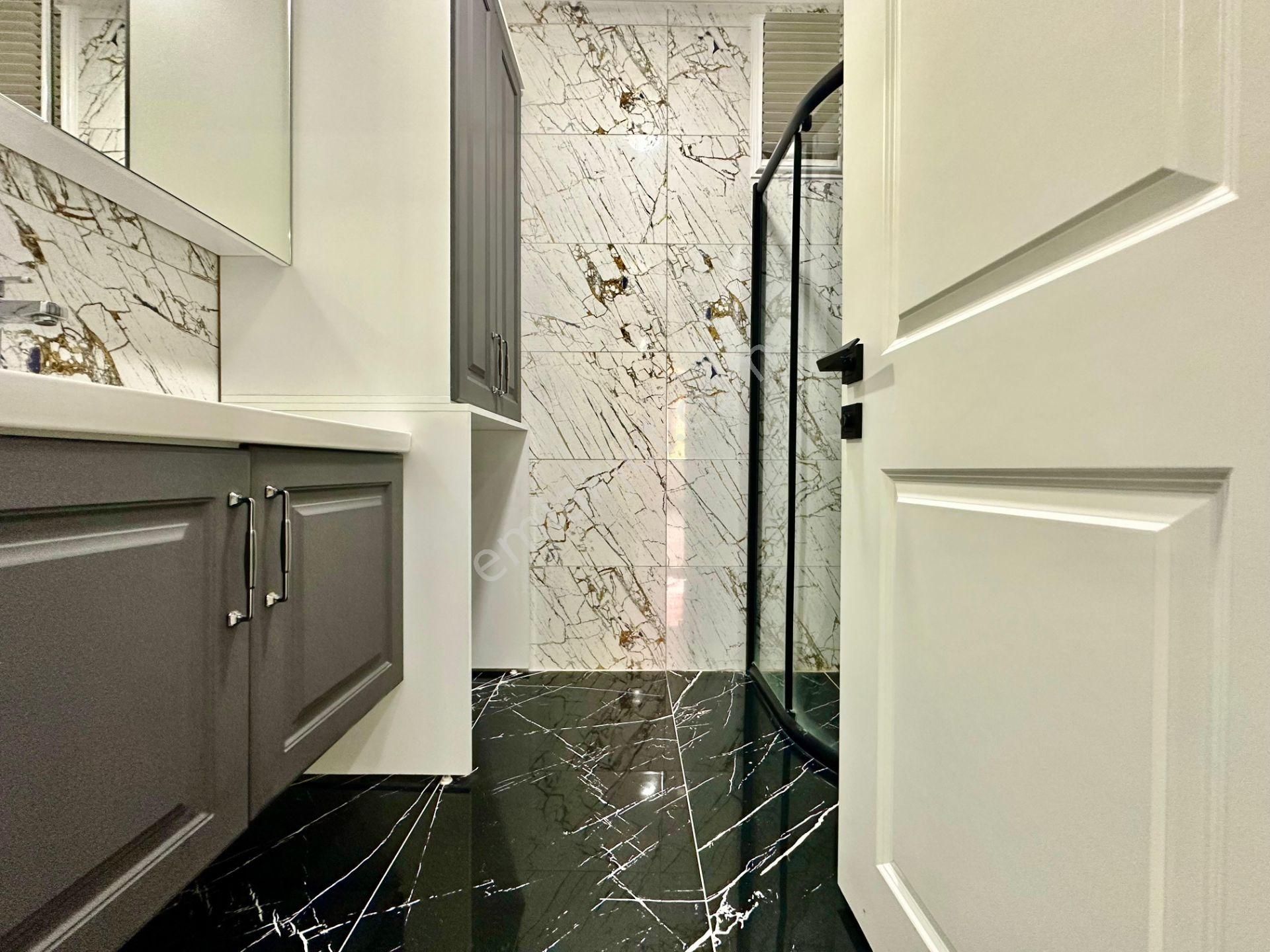 ꧁ay Emlaktan꧂akçay'da Devasaa Balkonlu Ön Cephe Kapalı Otoparklı Müstakil Tadında Satılık 2+1 Daire - Görsel 24