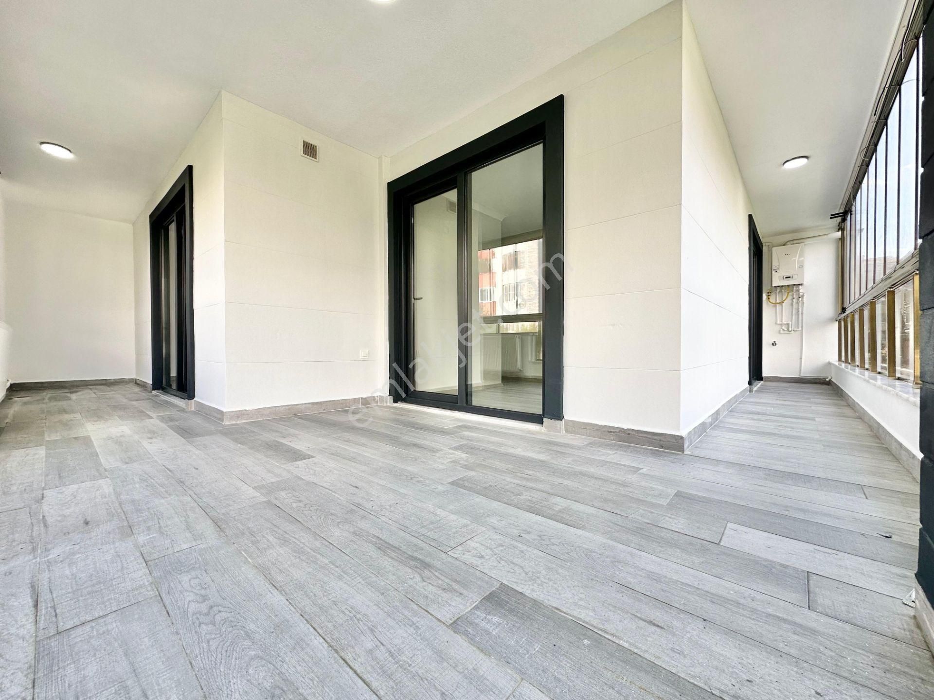 ꧁ay Emlaktan꧂akçay'da Devasaa Balkonlu Ön Cephe Kapalı Otoparklı Müstakil Tadında Satılık 2+1 Daire - Görsel 11