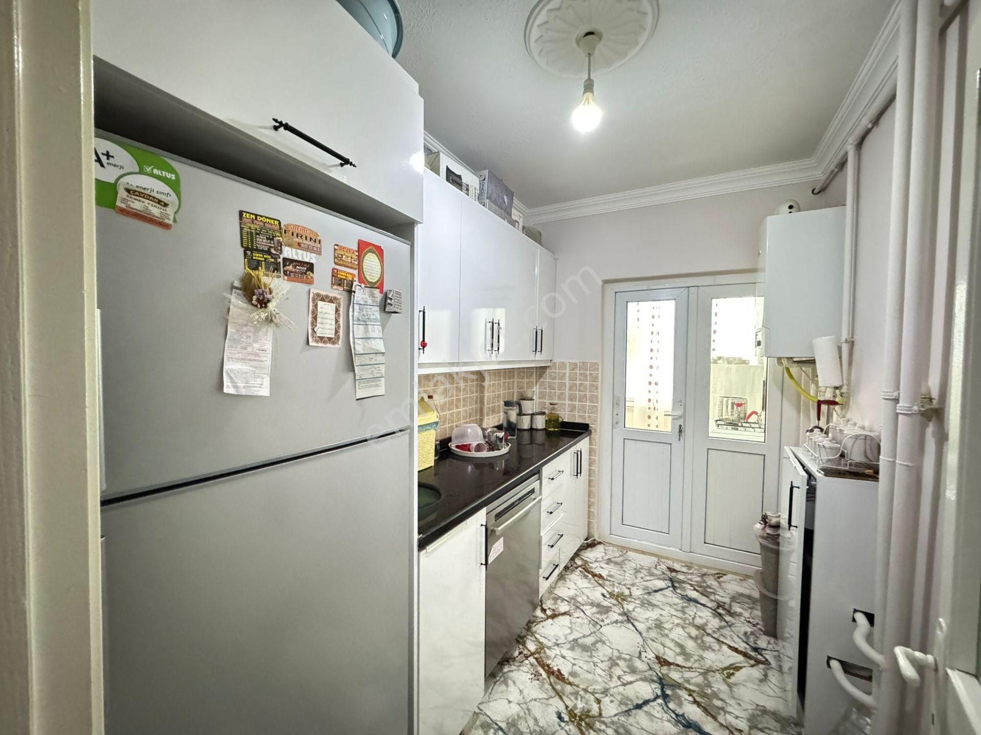 Üçkuyular 3.etap Fg Tokide Acil Satıllık Bakımlı 2+1 Yüksek Giriş