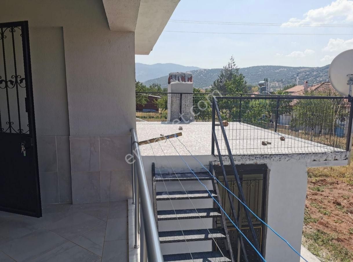 Ovacık’ın Serin Yayla Havasında, Şehirden Uzak Bahçeli Müstakil Köy Evi - Görsel 15