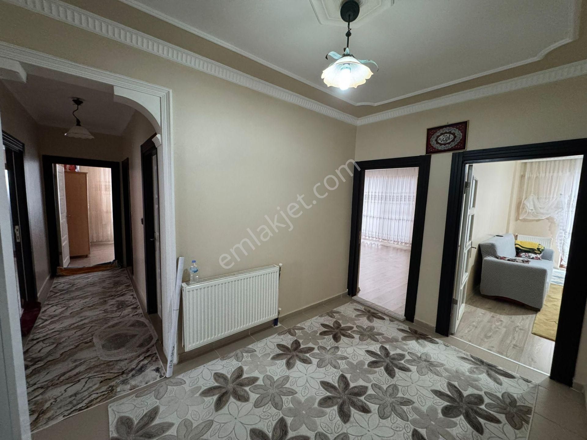 Üçkuyular Girişinde Accill Satılık 3+1 Bakımlı Temiz Geniş Daire - Görsel 8