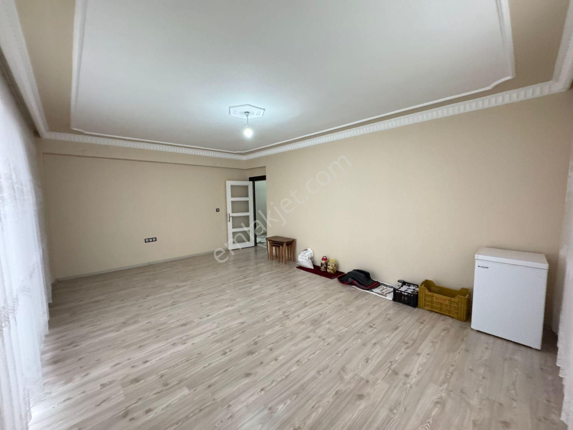 Üçkuyular Girişinde Accill Satılık 3+1 Bakımlı Temiz Geniş Daire - Görsel 3