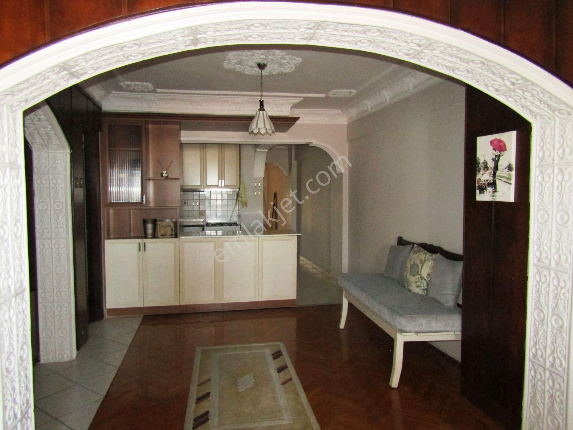 Setbaşı 3+1 130m2 3.arakat Bakımlı Eşyalı Kiralık Daire 20.000tl - Görsel 4