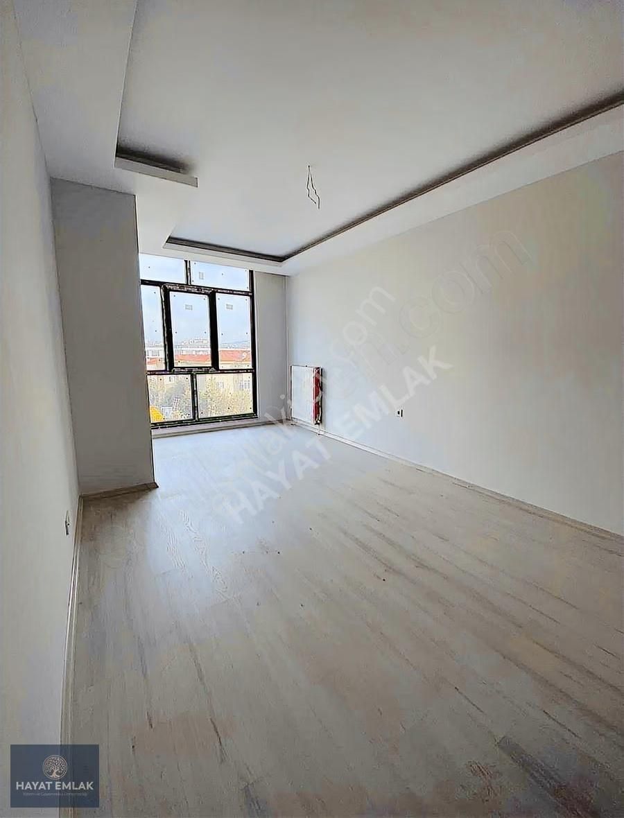 Tuzla Yayla Mah. Satılık 3 + 1 Daire - Görsel 4